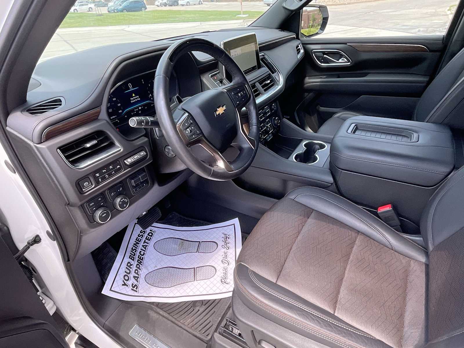 Thumbnail: 2024 Chevrolet Tahoe - 10