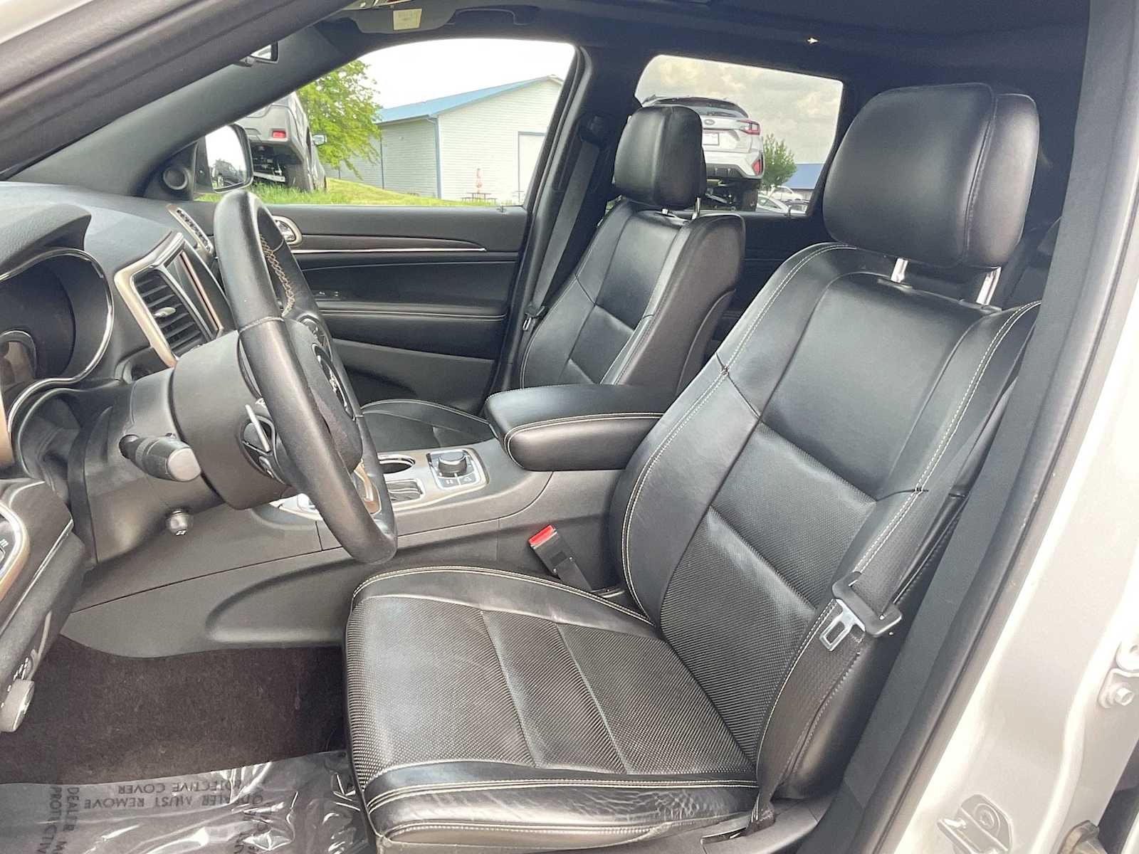 2016 Jeep Grand Cherokee Limited Edition 14