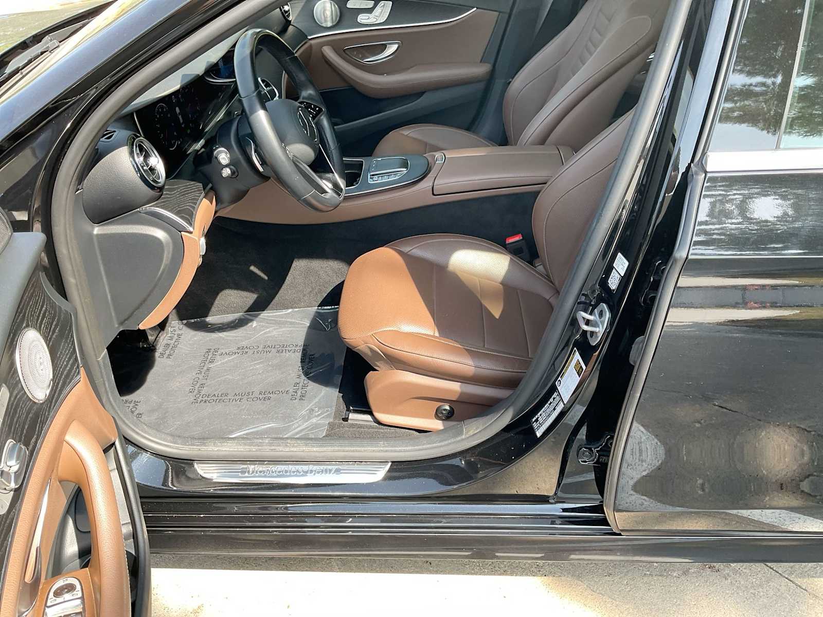 Thumbnail: 2022 Mercedes-Benz E-Class - 10