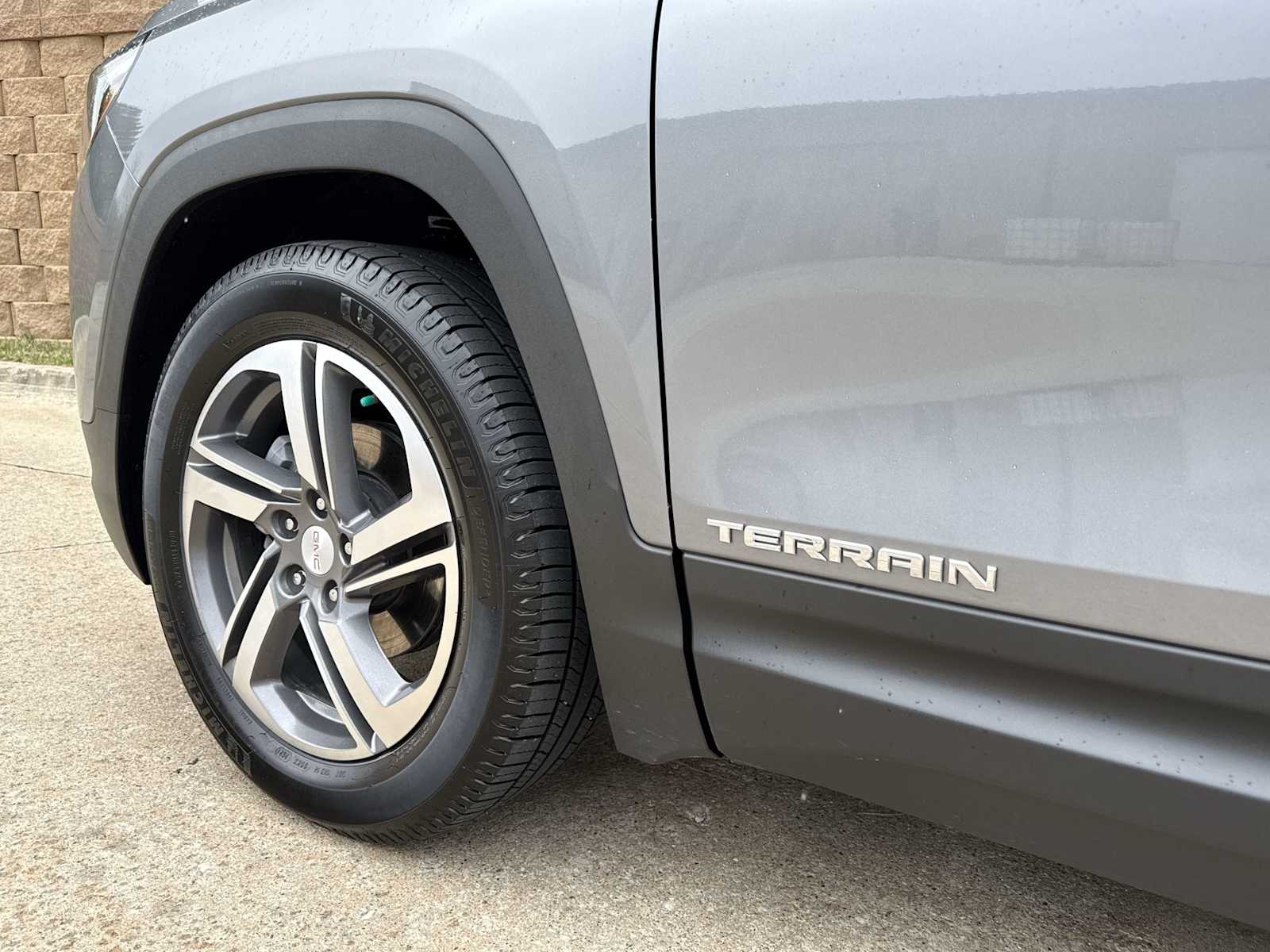 Thumbnail: 2019 GMC Terrain - 41