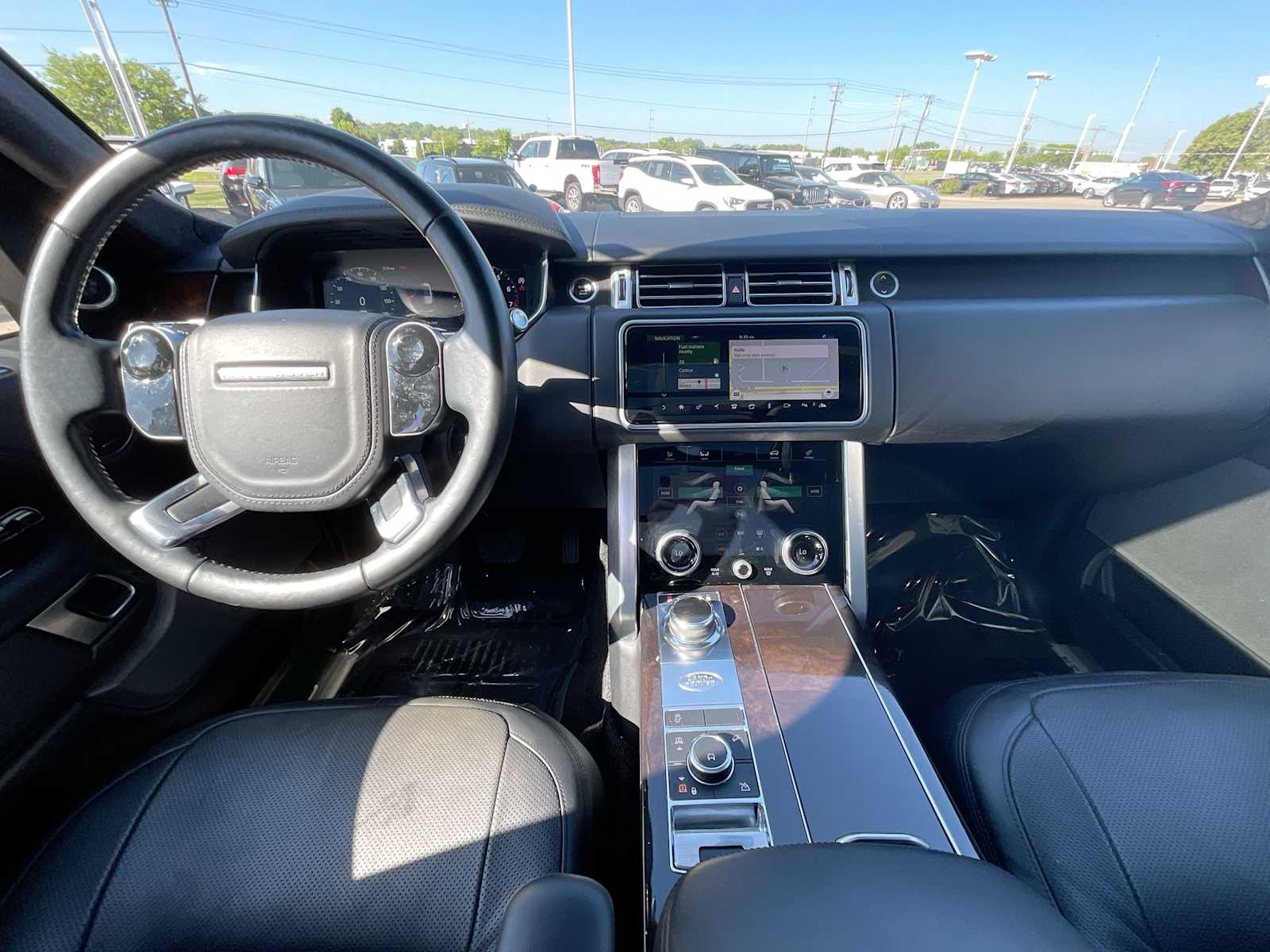 Thumbnail: 2019 Land Rover Range Rover - 16