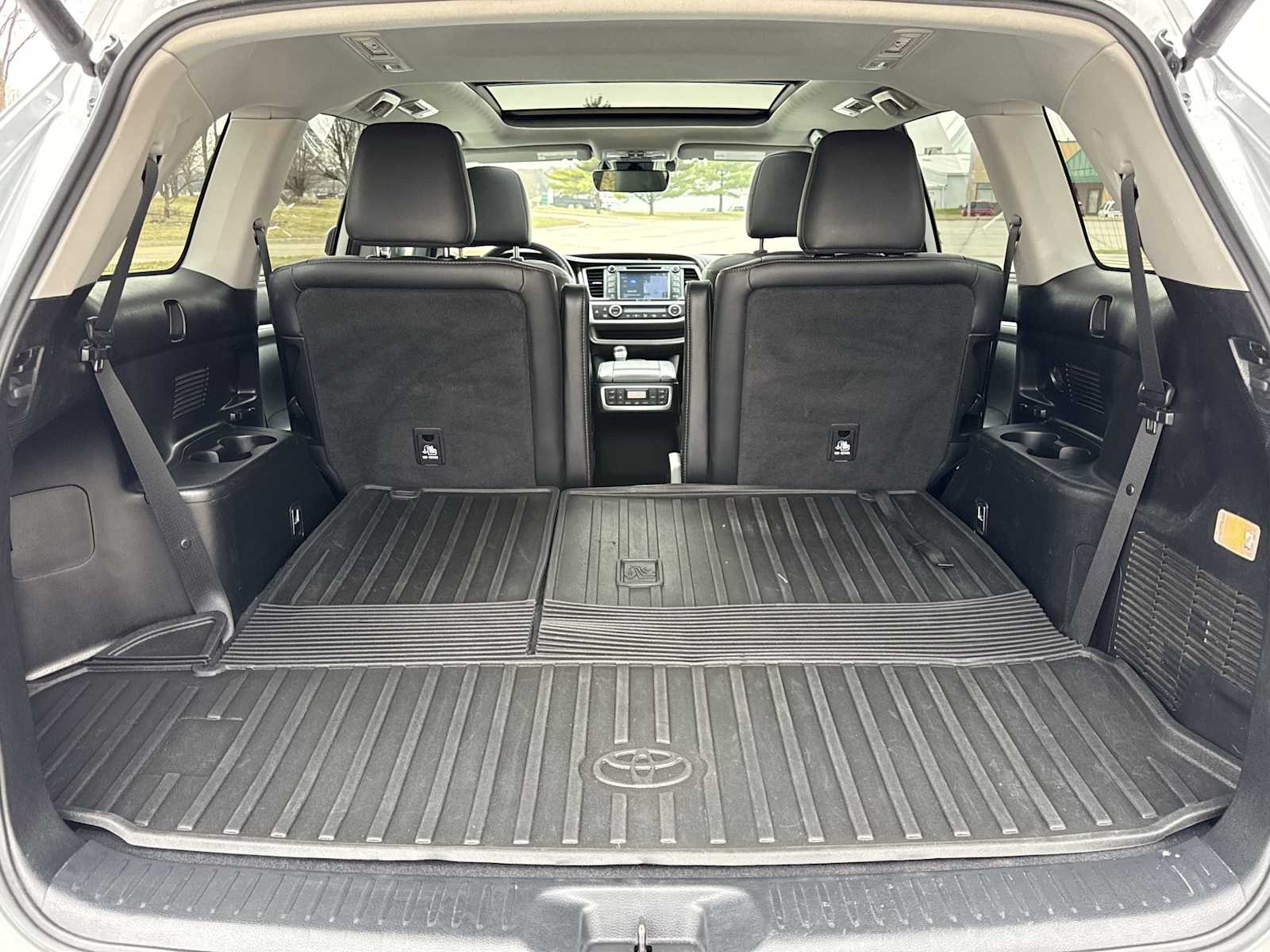 Thumbnail: 2018 Toyota Highlander - 37