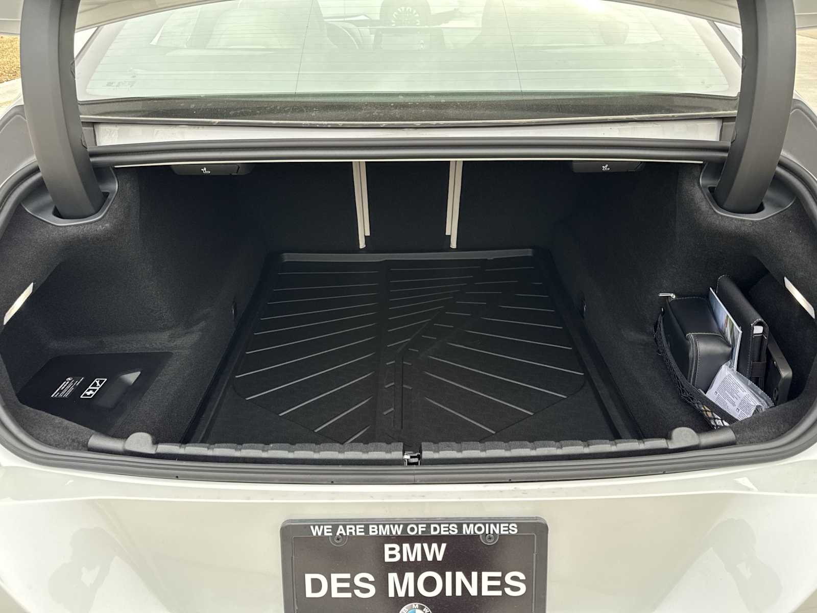 2026 BMW 8 Series 840i - Photo 37