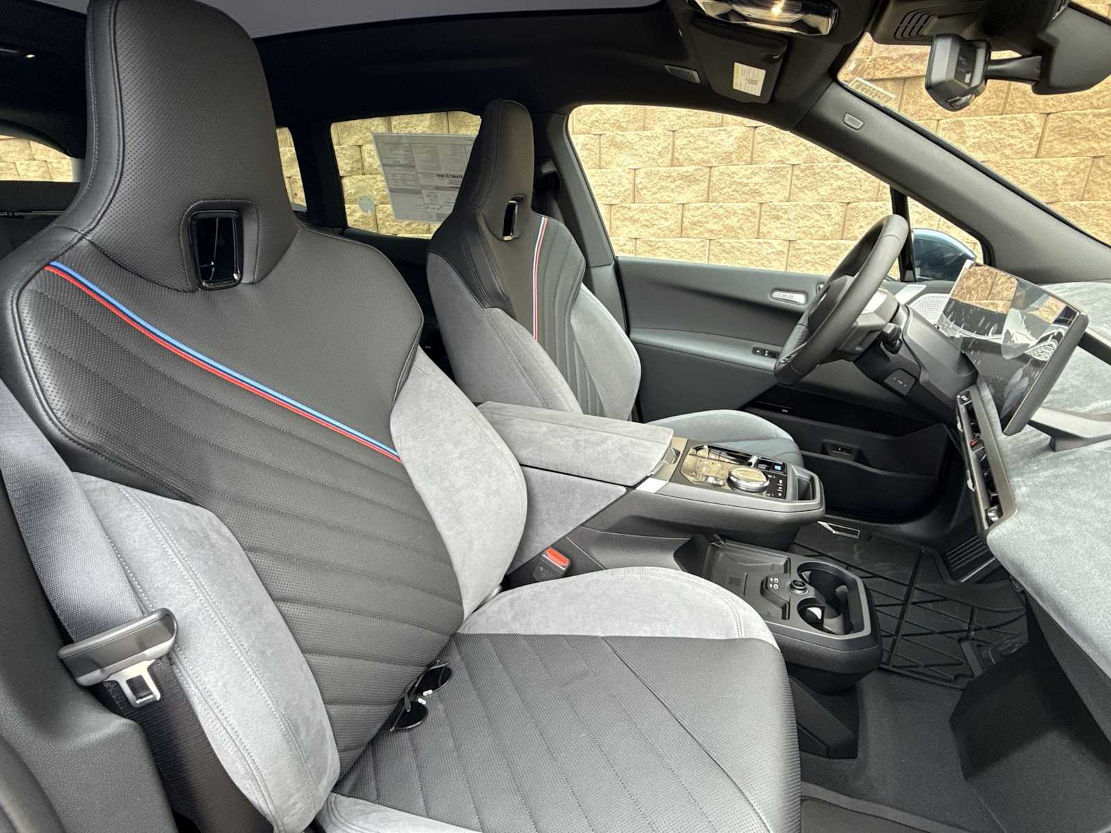 Thumbnail: 2026 BMW iX - 23