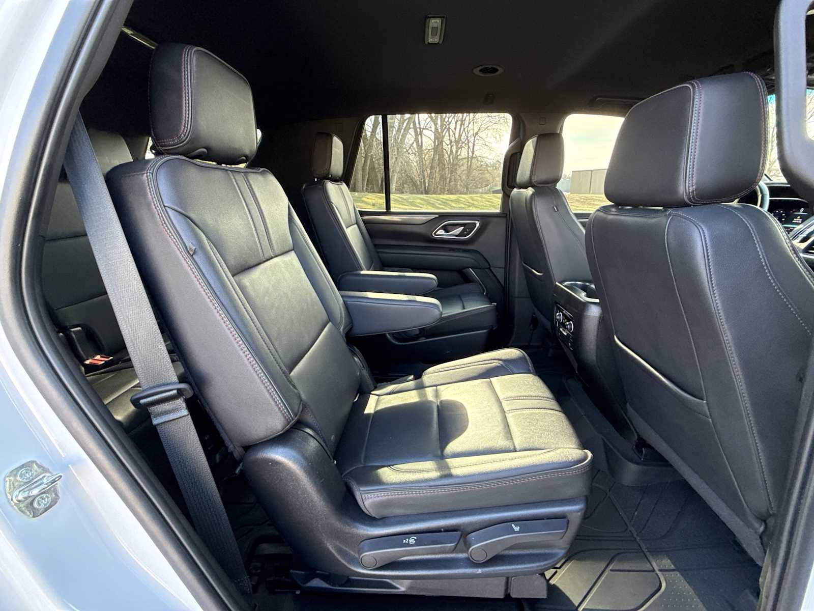 Thumbnail: 2022 Chevrolet Tahoe - 21