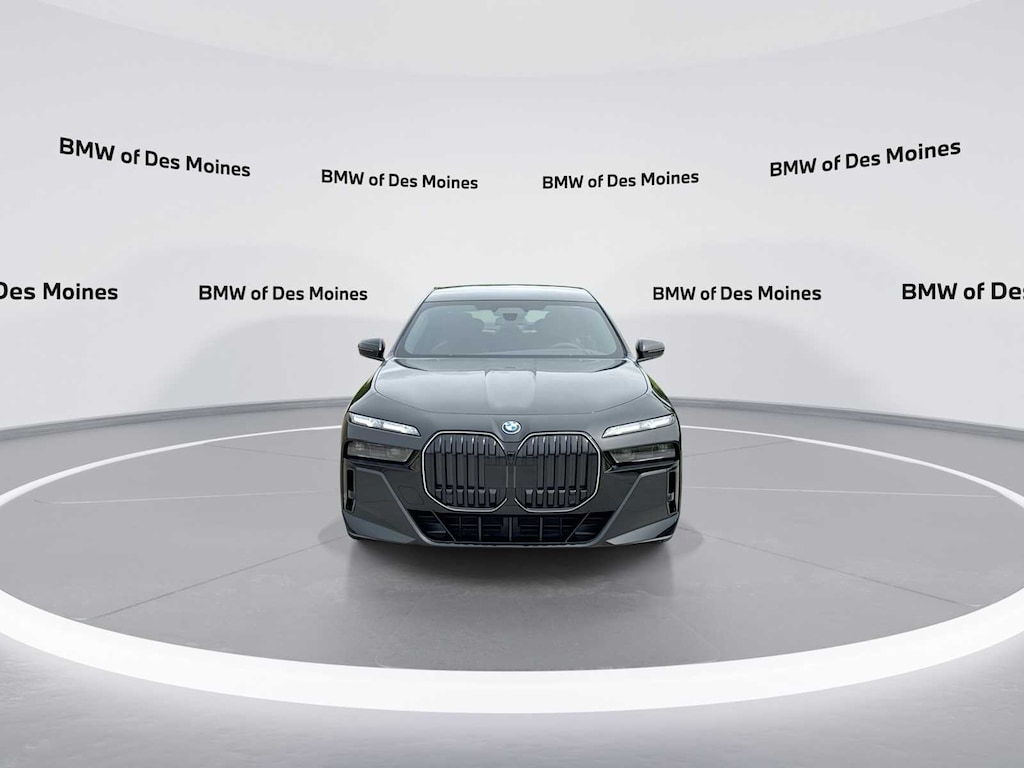 New 2026 BMW 750e xDrive Sedan
