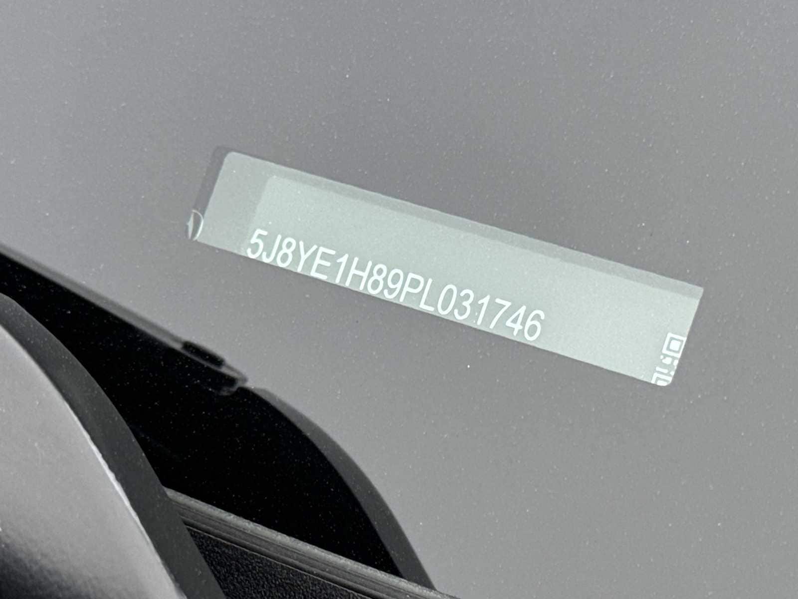 Thumbnail: 2023 Acura MDX - 39