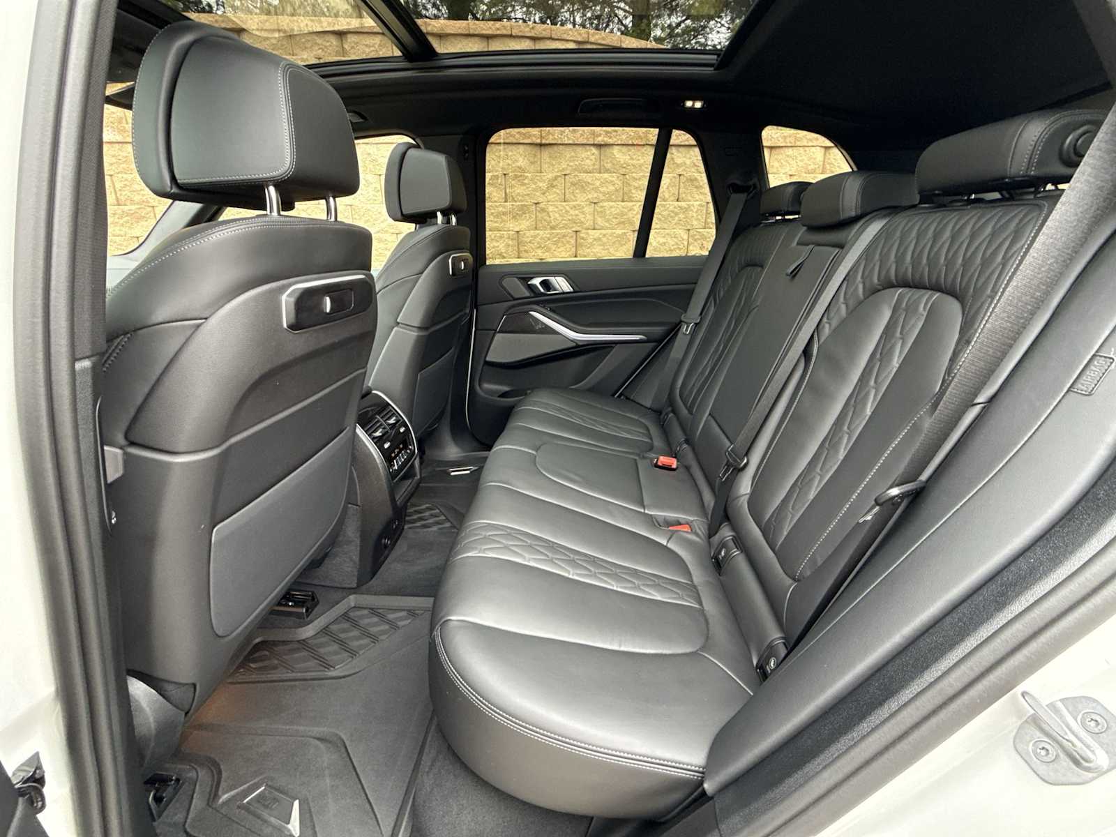 Thumbnail: 2025 BMW X5 - 21