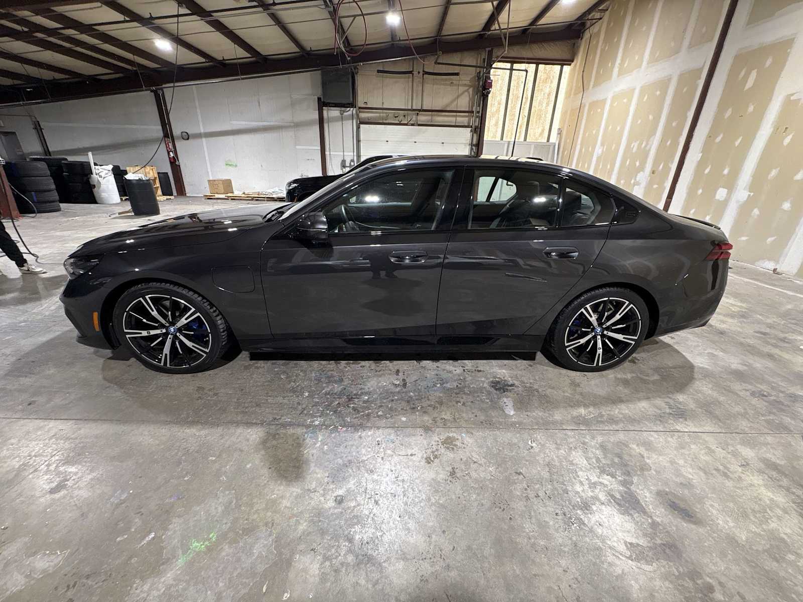 Thumbnail: 2025 BMW 5 Series - 11