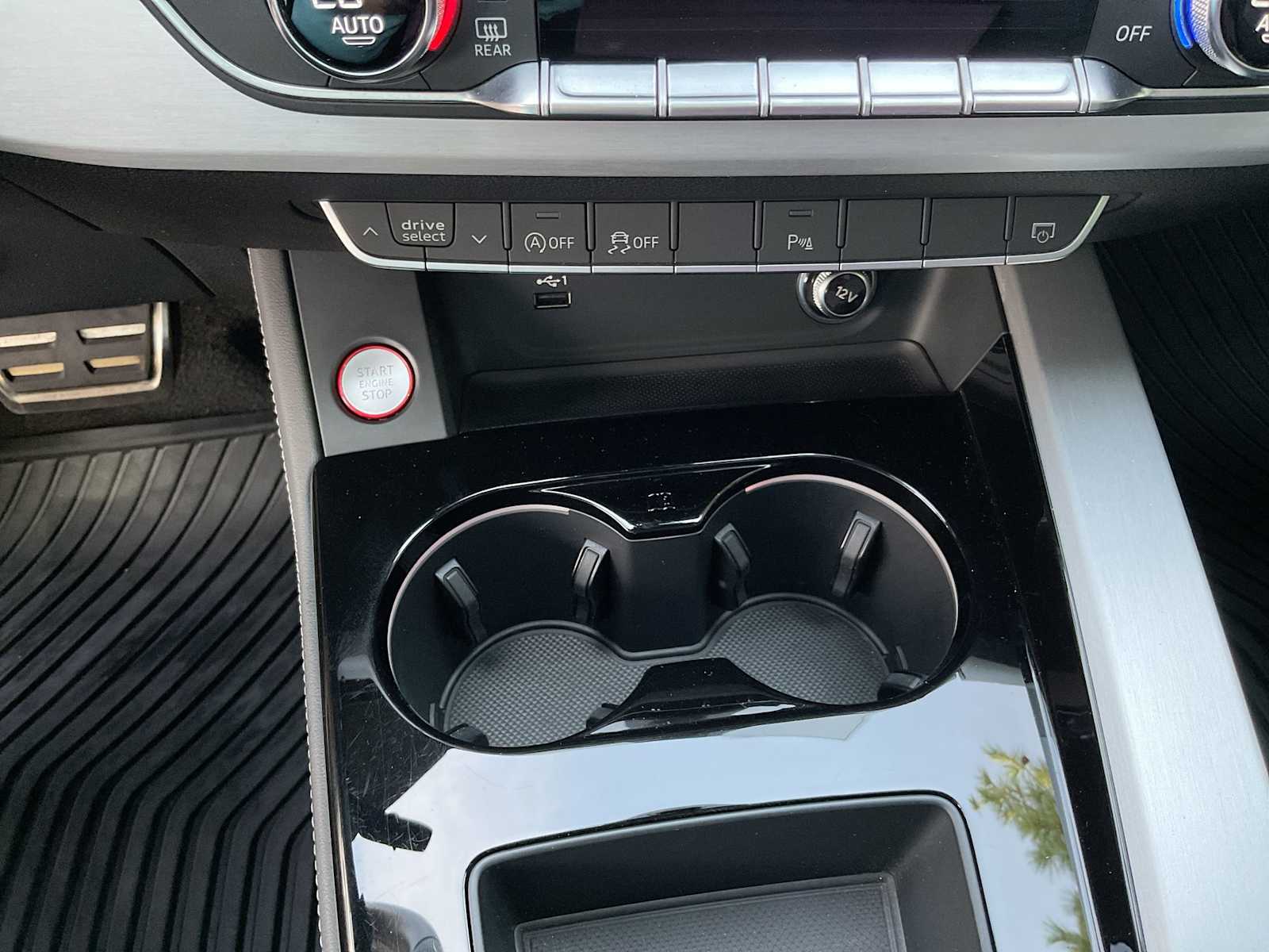 Thumbnail: 2020 Audi S4 - 33