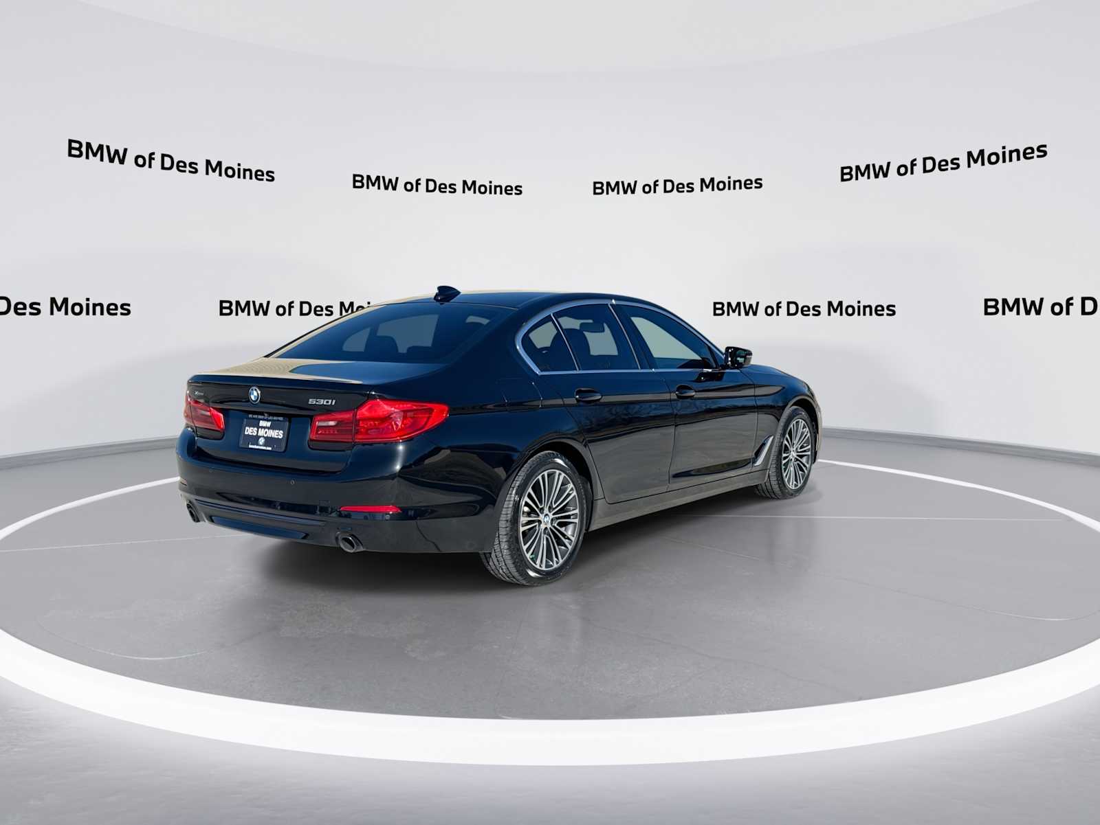 Thumbnail: 2019 BMW 5 Series - 8