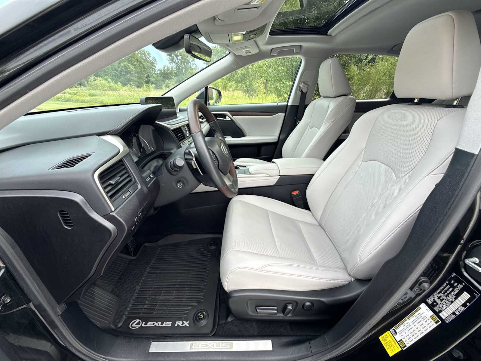 Thumbnail: 2020 Lexus RX - 9