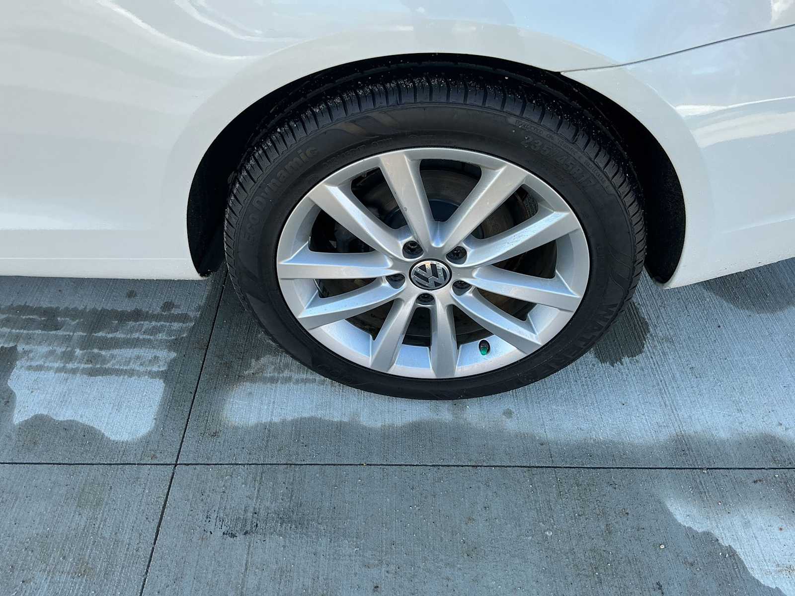 Thumbnail: 2014 Volkswagen Eos - 17