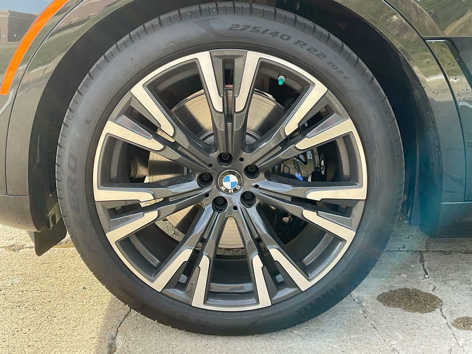 Thumbnail: 2026 BMW X7 - 14