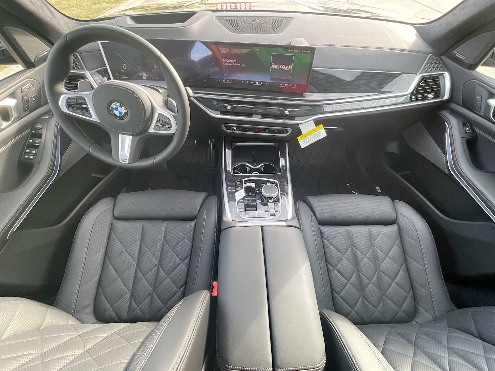 Thumbnail: 2026 BMW X7 - 16