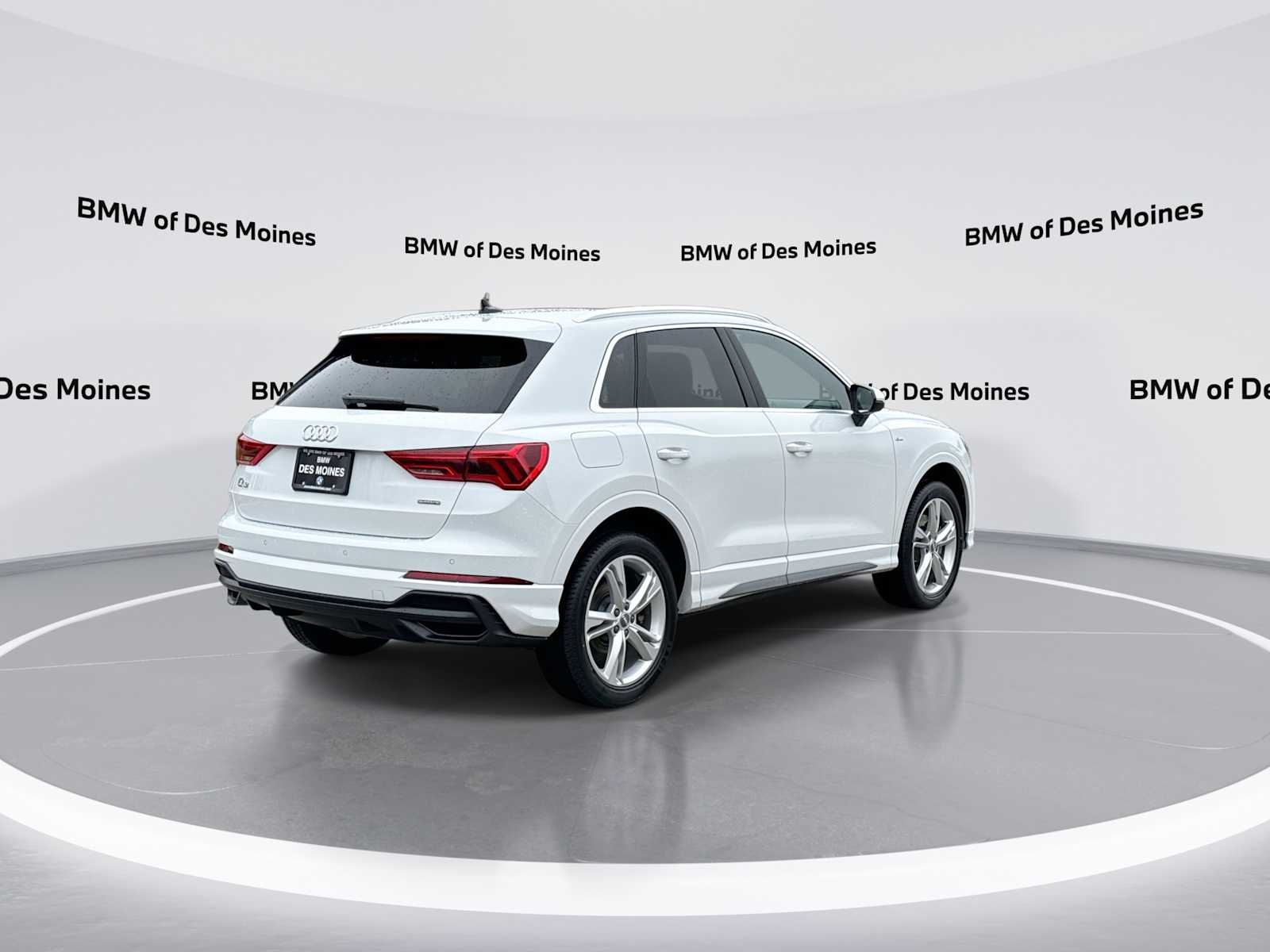 Thumbnail: 2020 Audi Q3 - 8