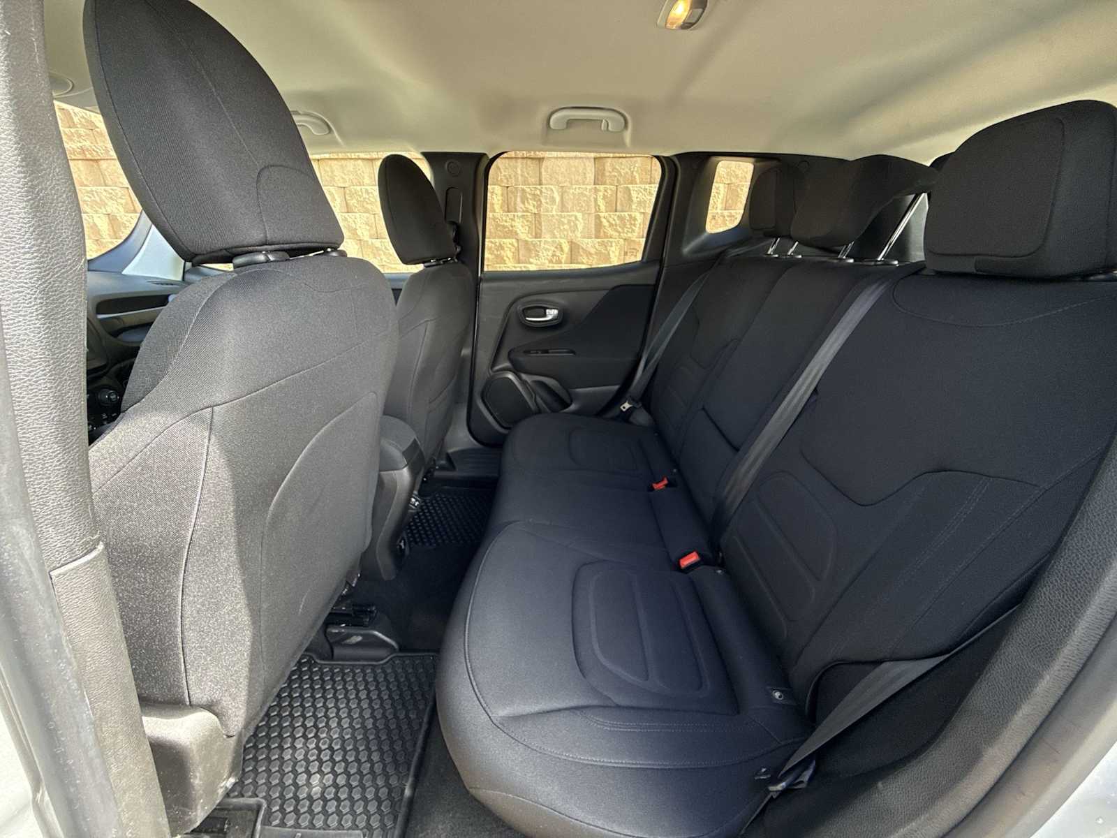 Thumbnail: 2019 Jeep Renegade - 20