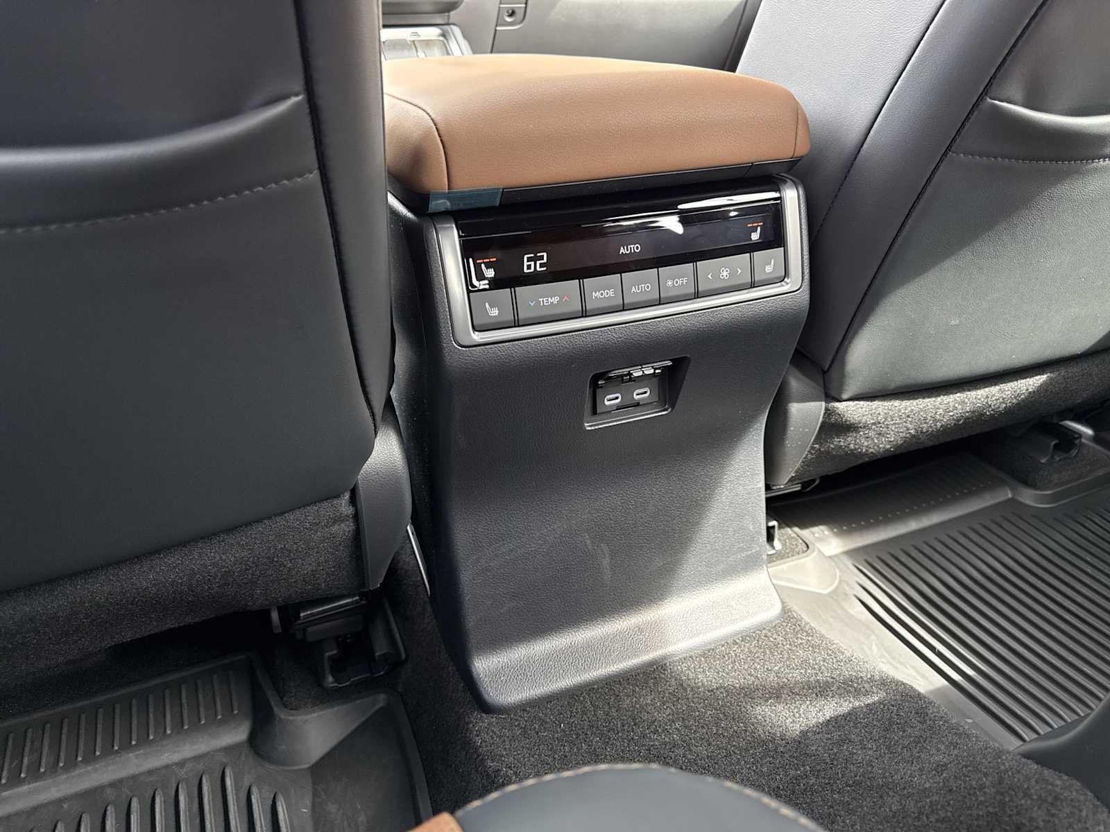 Thumbnail: 2025 Lexus GX - 42