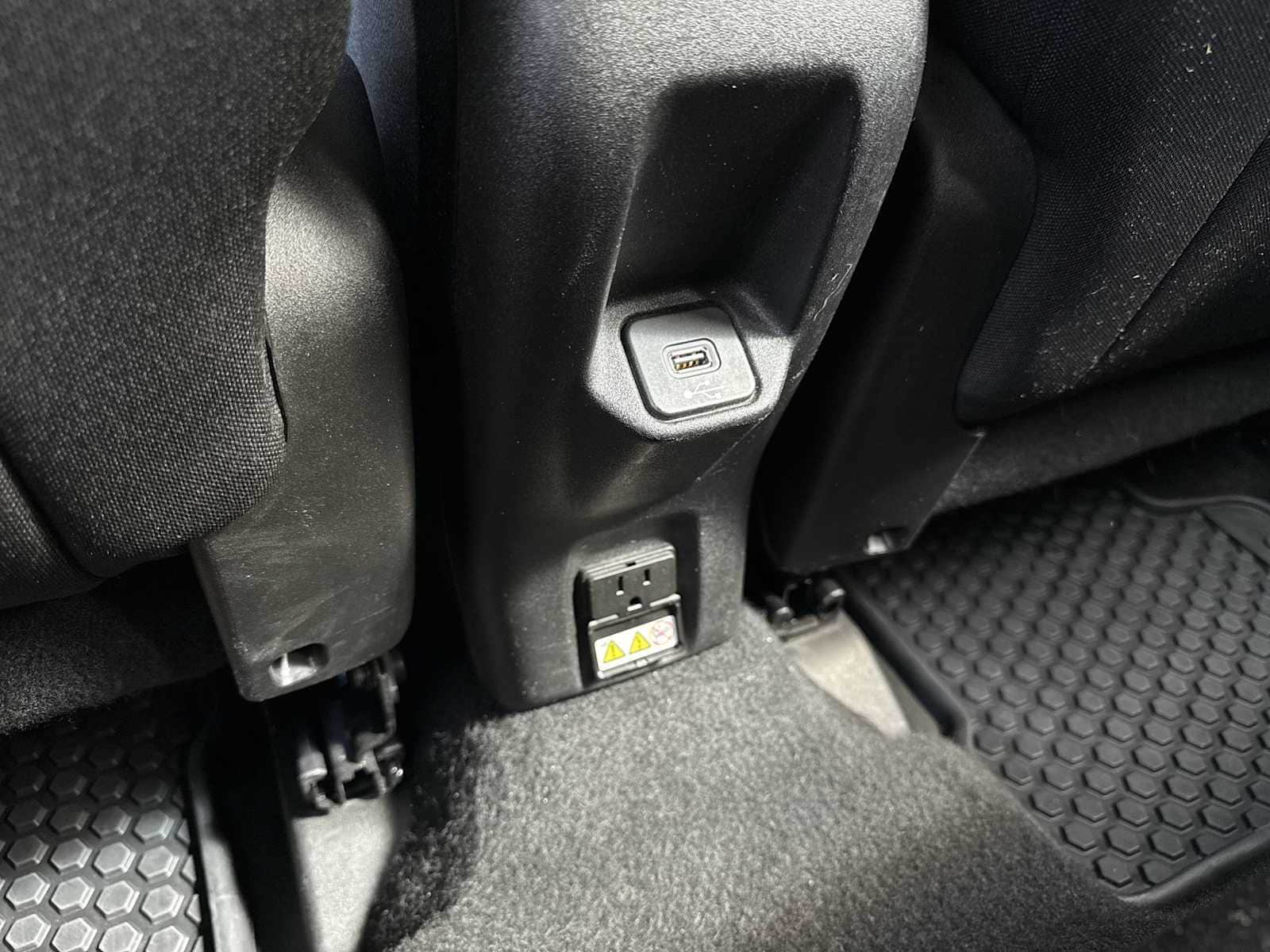 Thumbnail: 2019 Jeep Renegade - 38