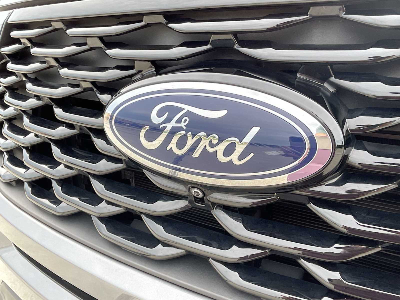 Thumbnail: 2023 Ford Explorer - 12