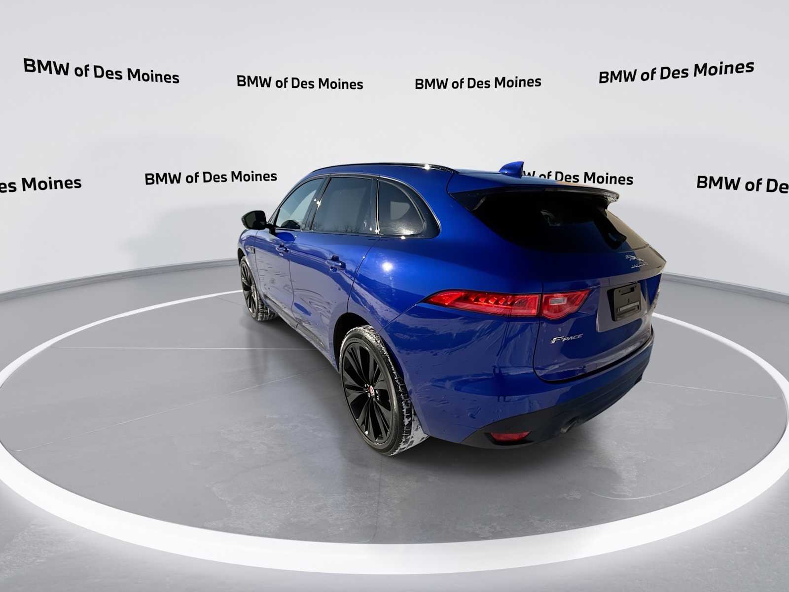 Thumbnail: 2018 Jaguar F-Pace - 6