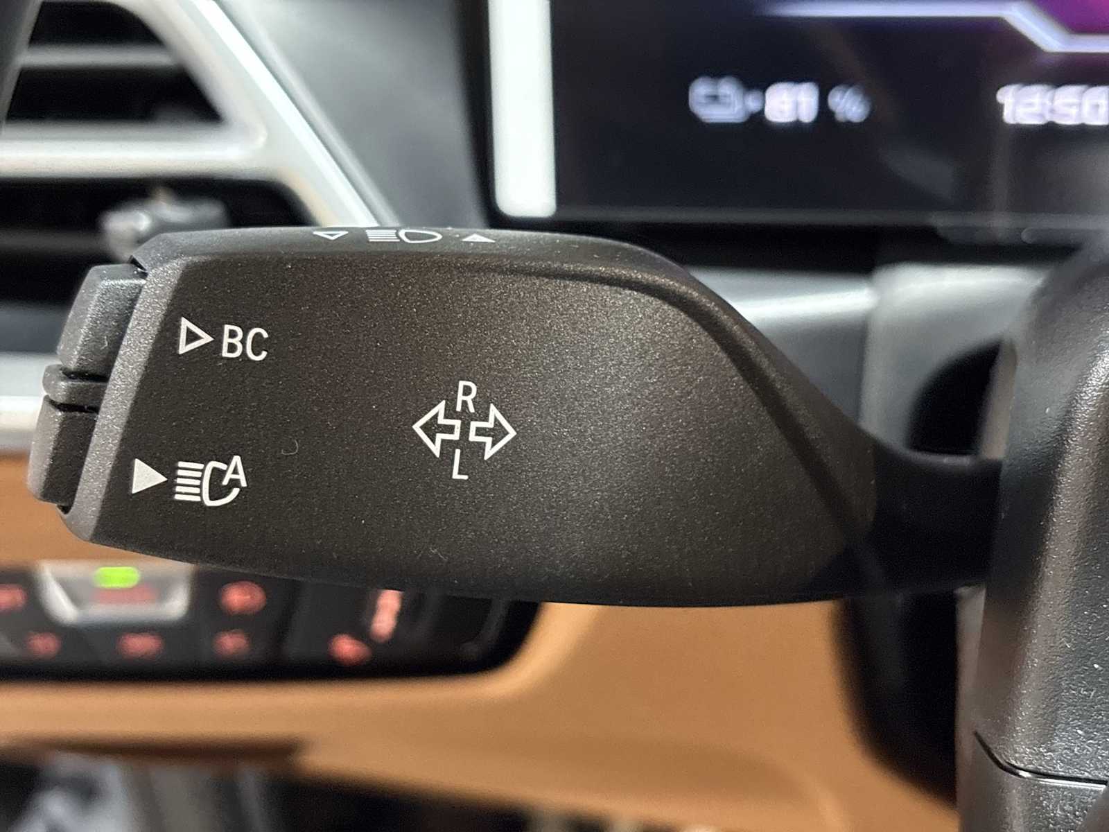 Thumbnail: 2025 BMW i4 - 33