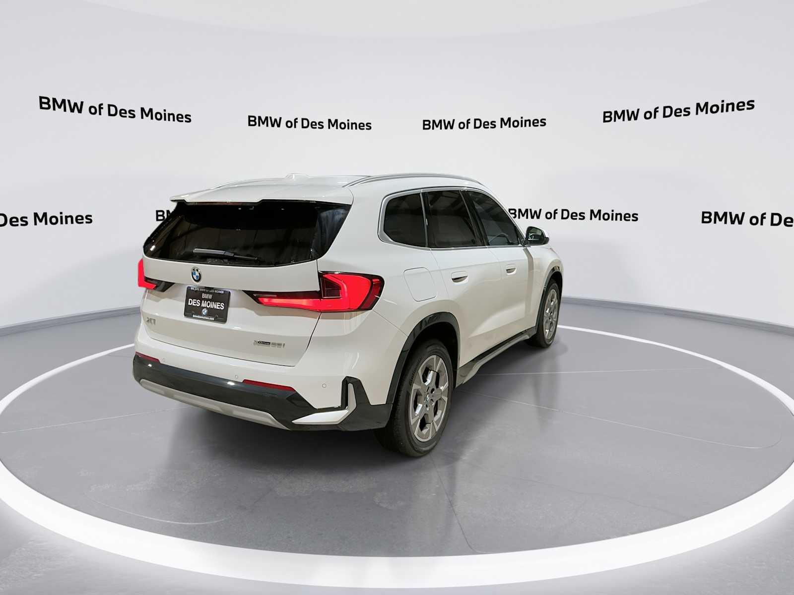 Thumbnail: 2025 BMW X1 - 8