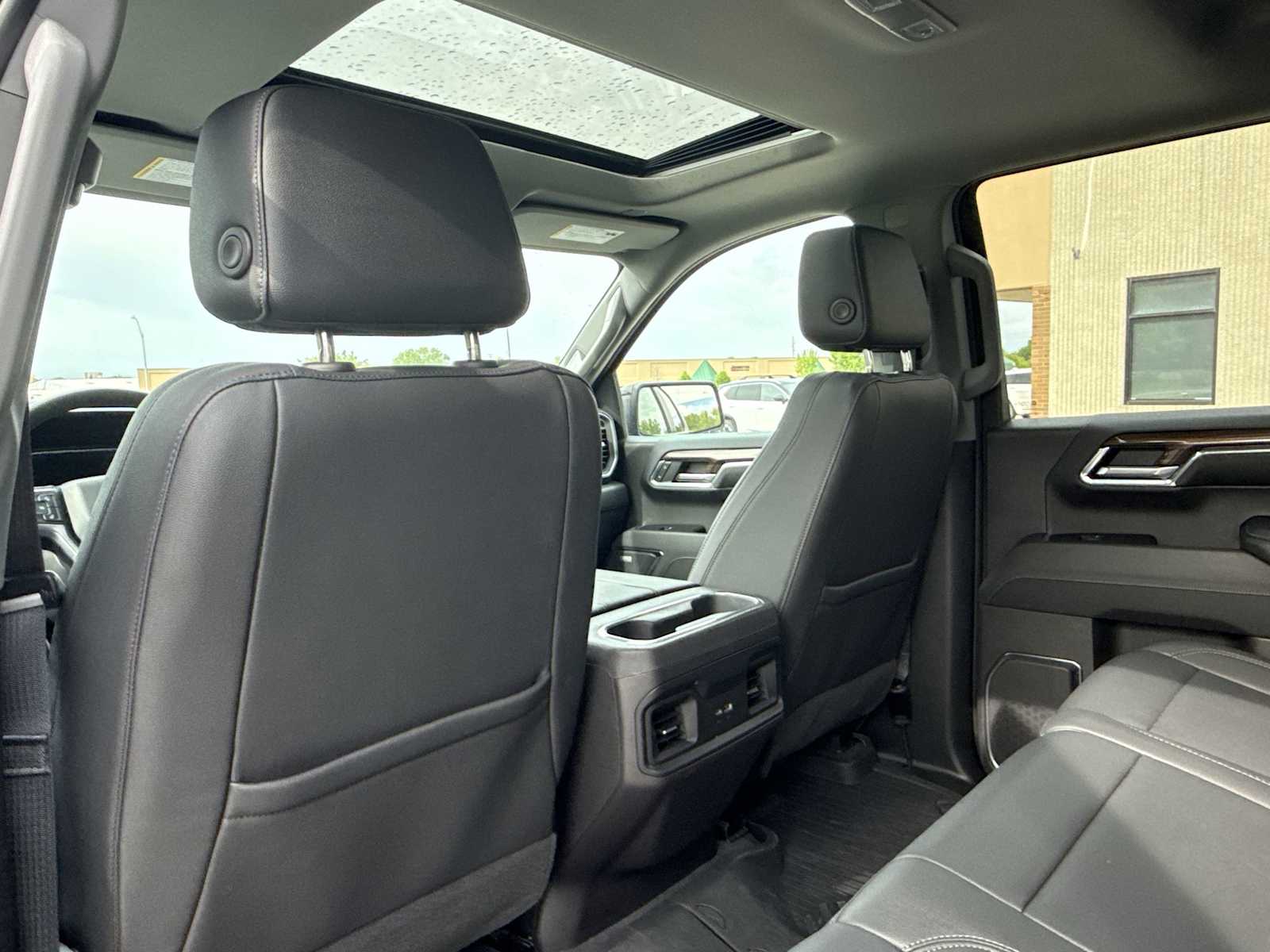 Thumbnail: 2024 Chevrolet Silverado 1500 - 19