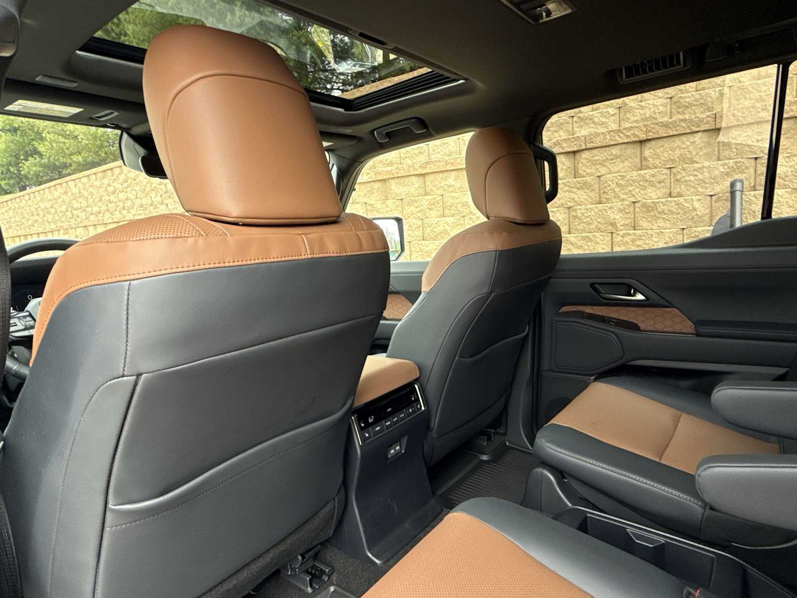 Thumbnail: 2025 Lexus GX - 19
