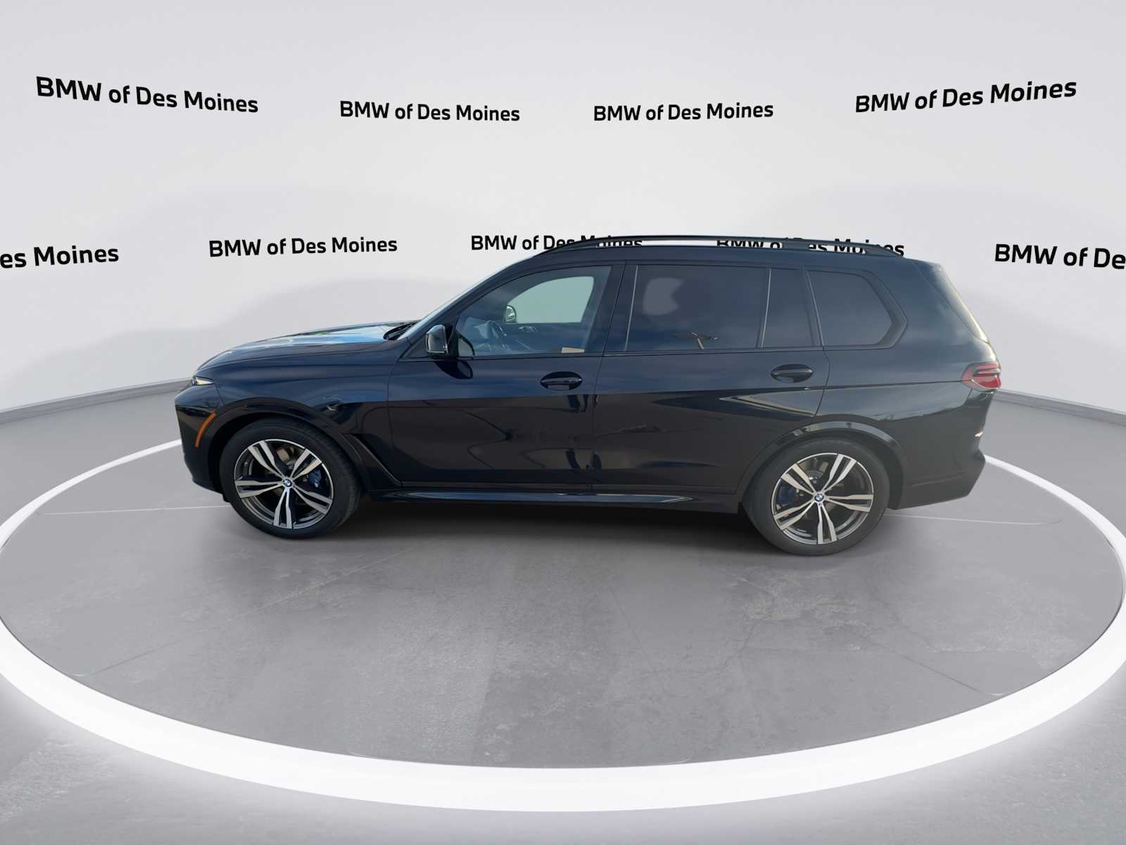 Thumbnail: 2025 BMW X7 - 5