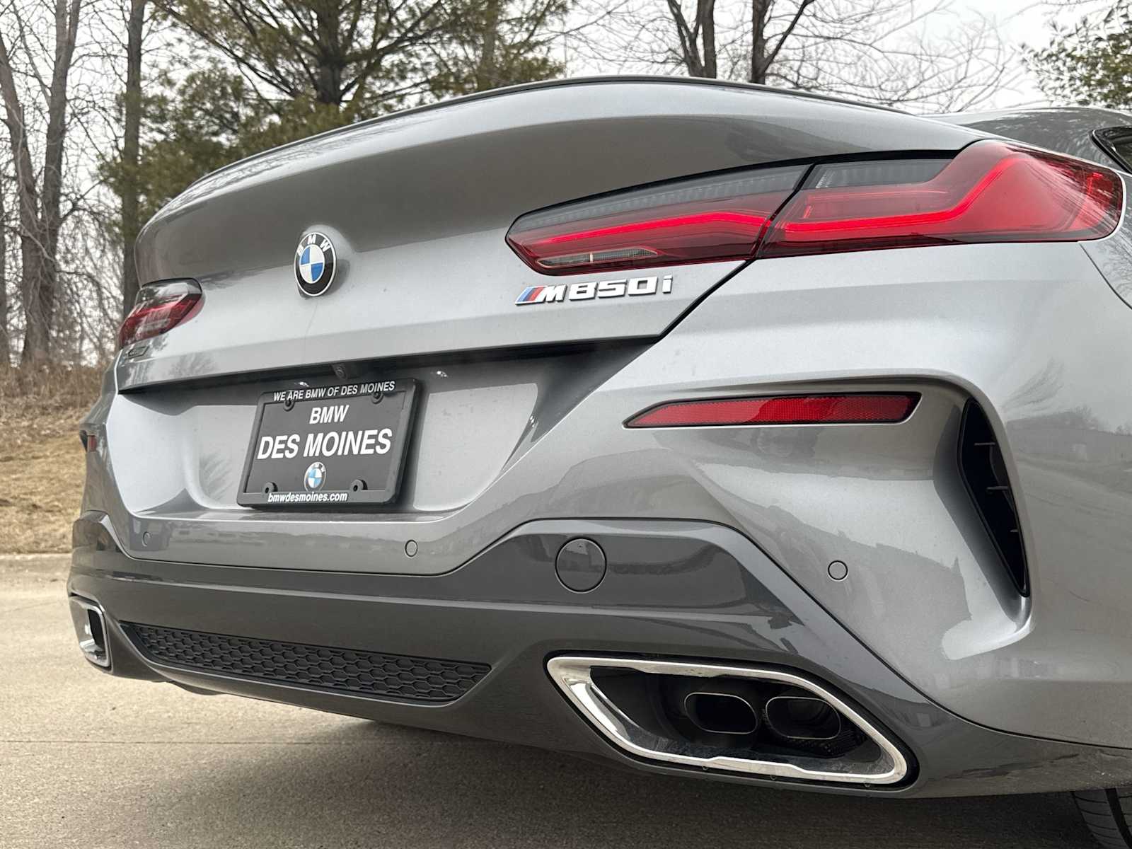 2026 BMW 8 Series M850i - Photo 40