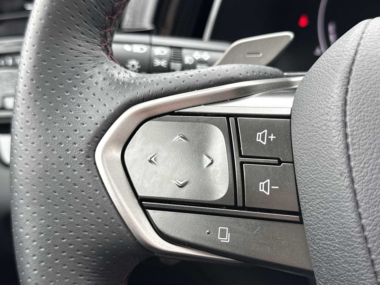 Thumbnail: 2023 Lexus RX - 26