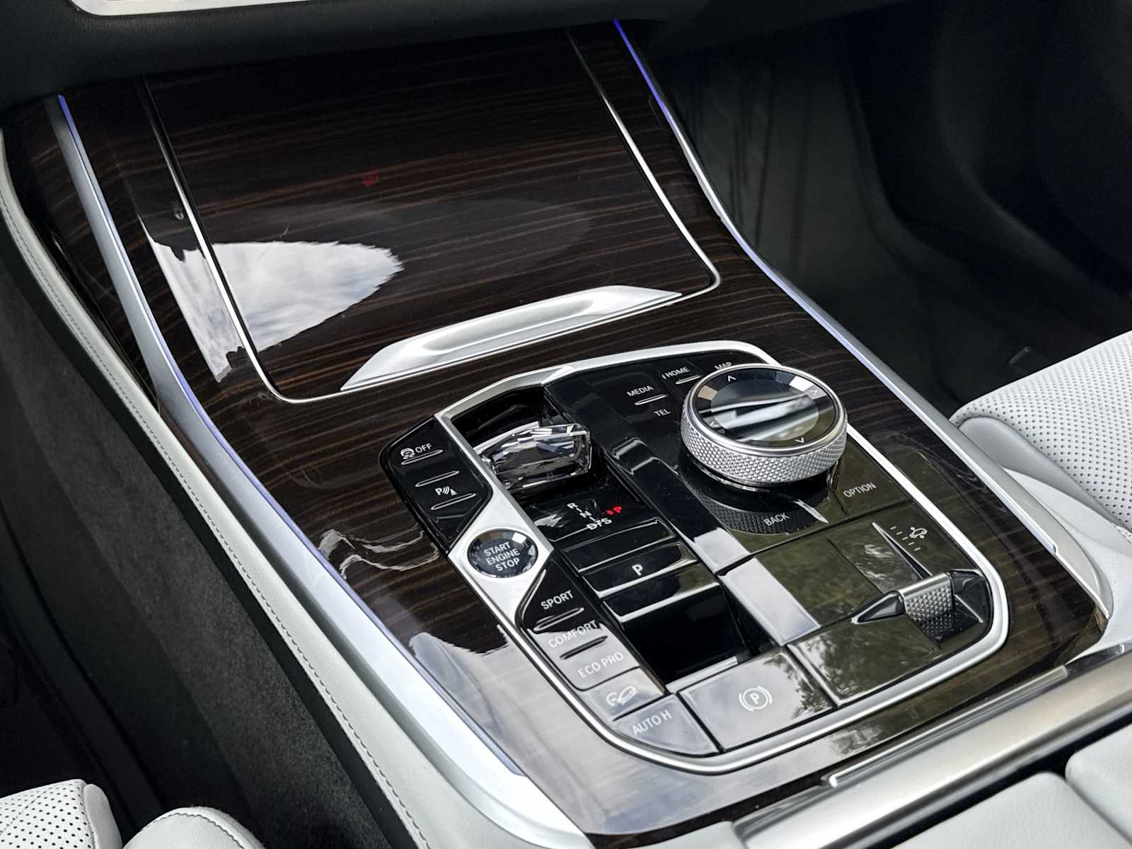 Thumbnail: 2024 BMW X7 - 30