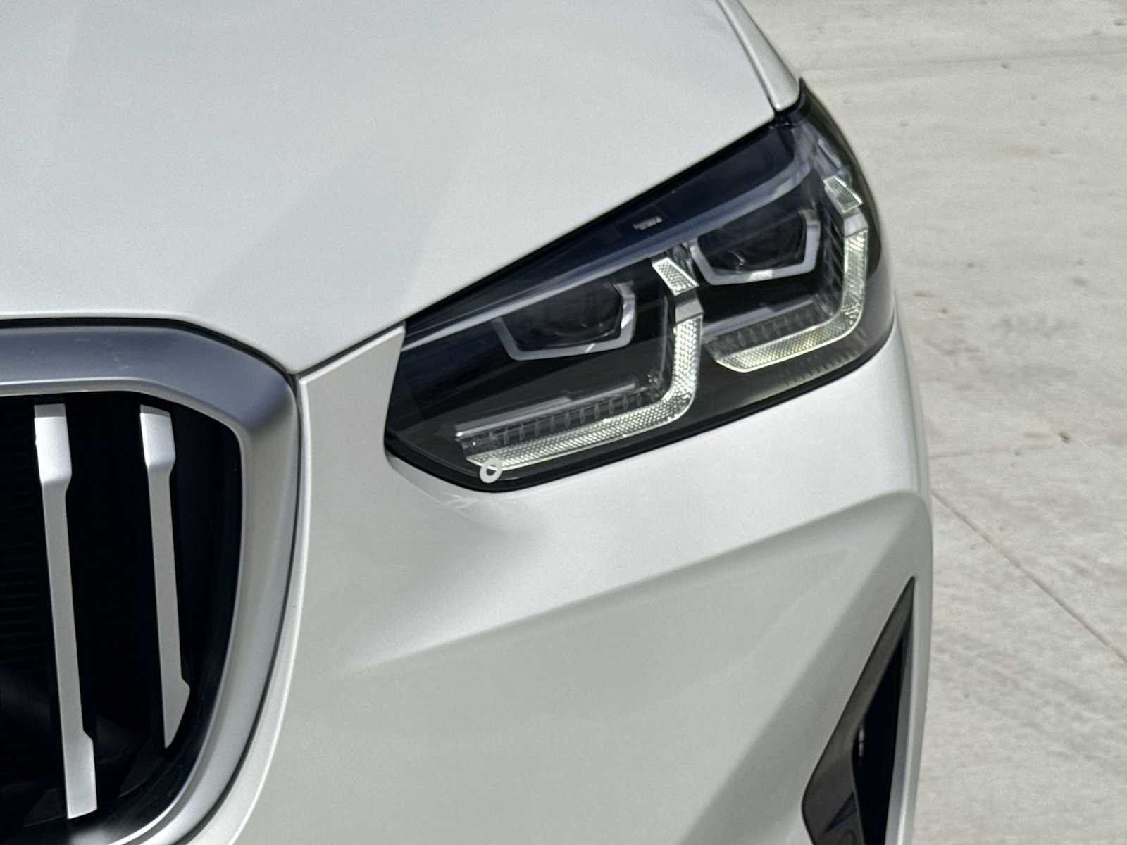 Thumbnail: 2024 BMW X3 - 11