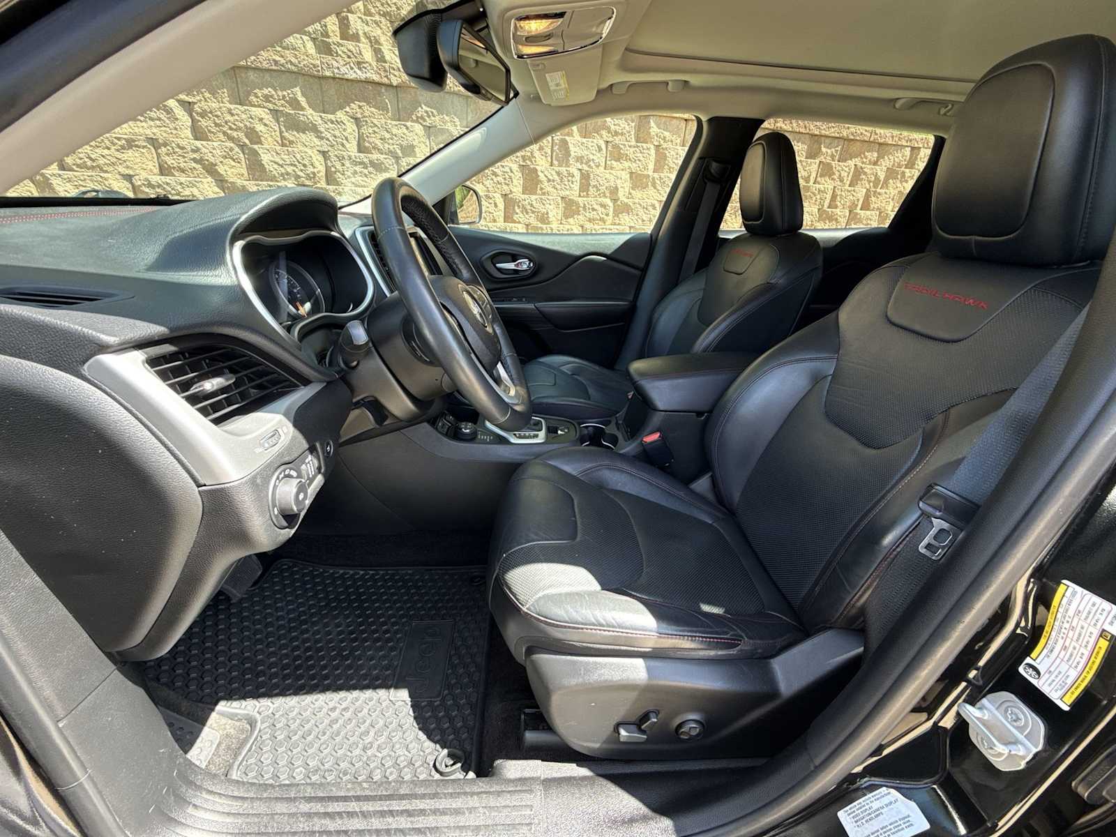 Thumbnail: 2016 Jeep Cherokee - 10