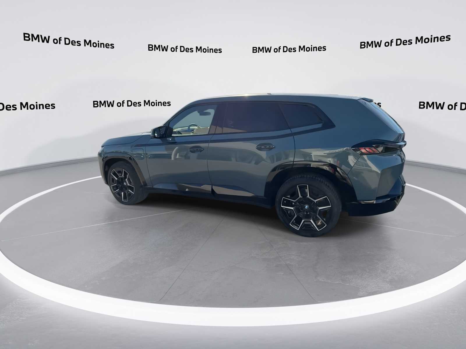 Thumbnail: 2026 BMW XM - 6