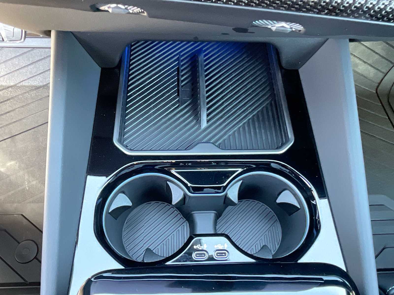 Thumbnail: 2025 BMW M5 - 32