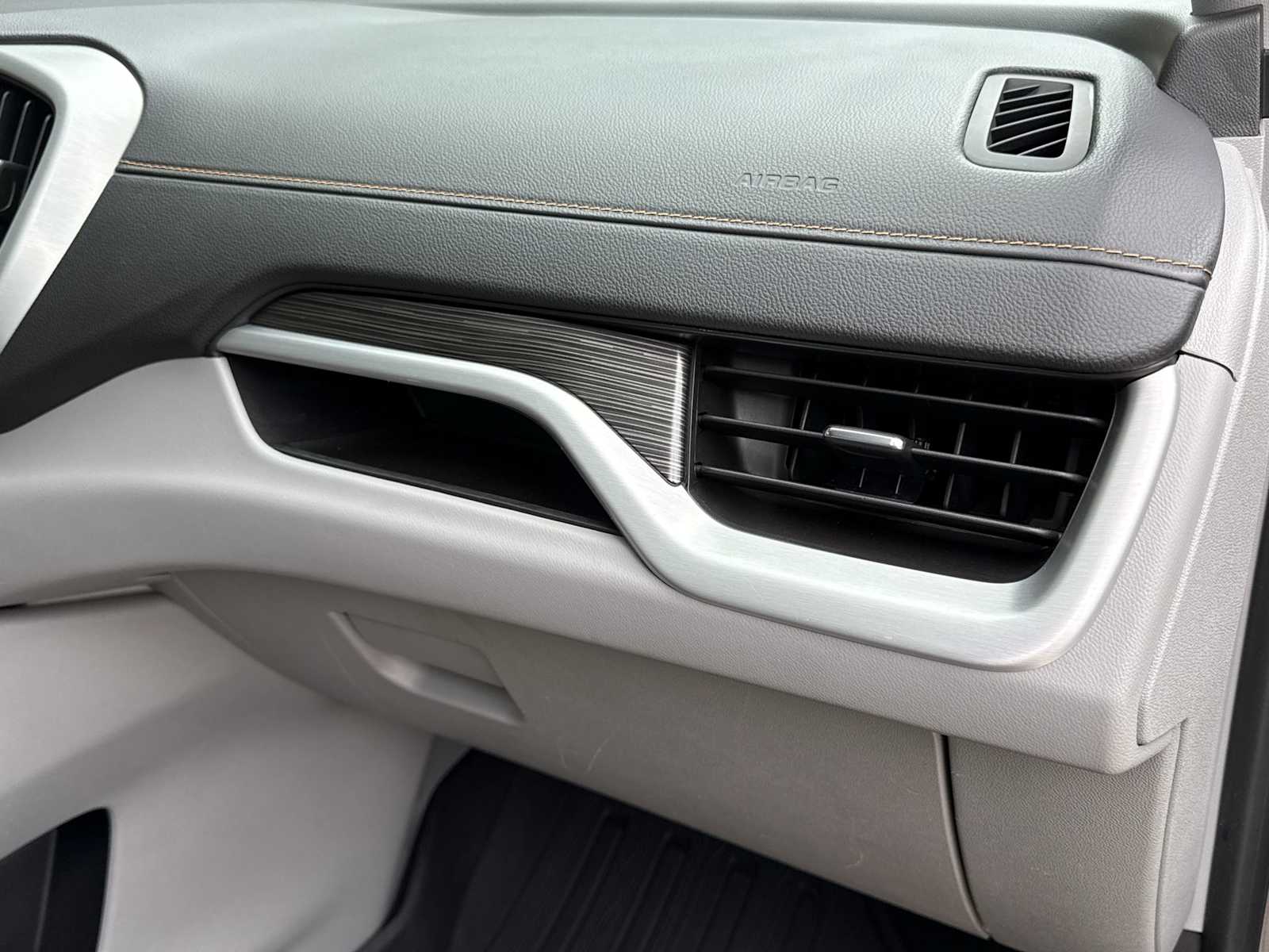 Thumbnail: 2019 GMC Terrain - 39