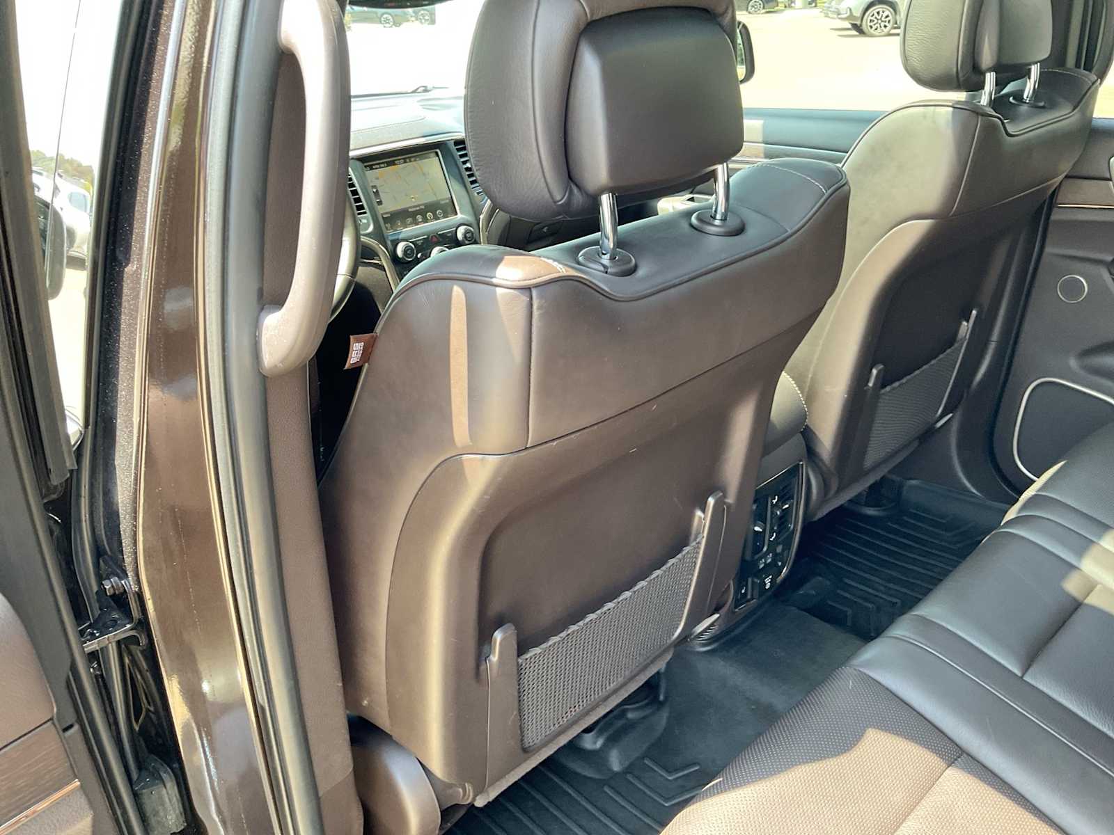 Thumbnail: 2017 Jeep Grand Cherokee - 19
