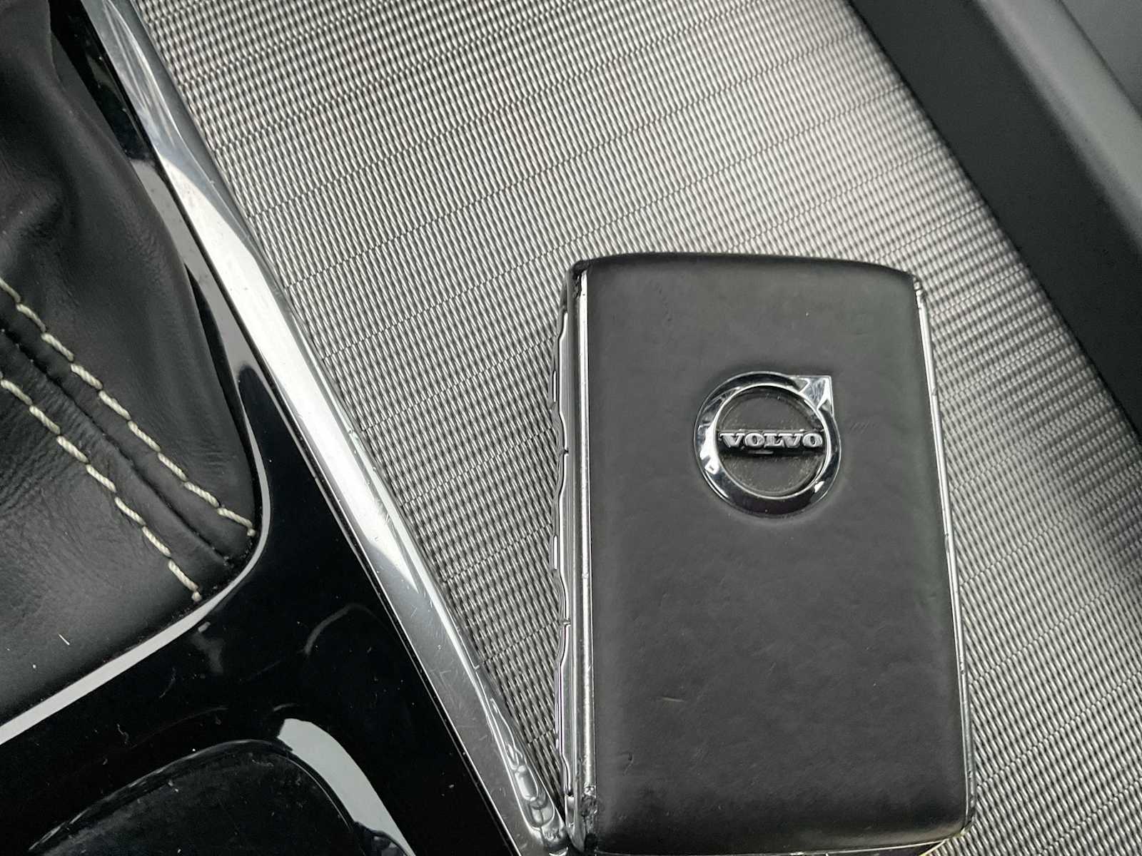 Thumbnail: 2020 Volvo S60 - 34