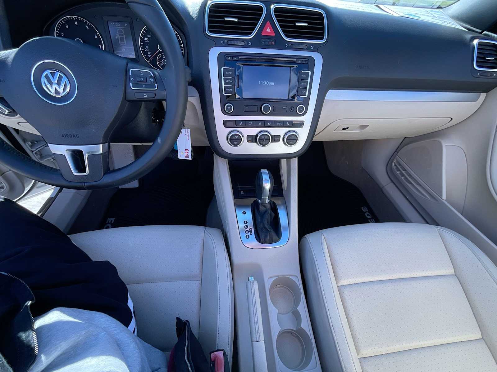 Thumbnail: 2014 Volkswagen Eos - 31