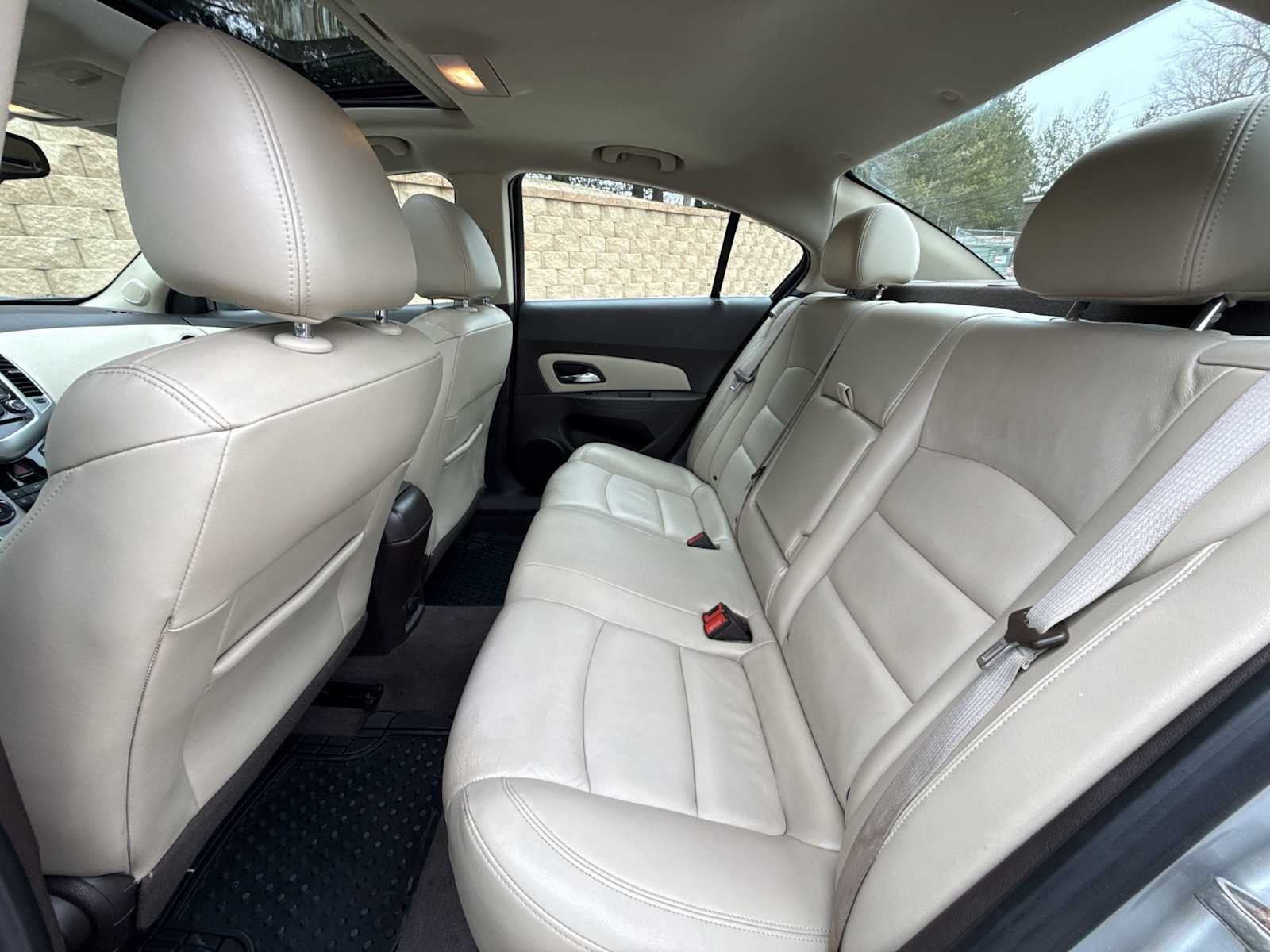 Thumbnail: 2014 Chevrolet Cruze - 21