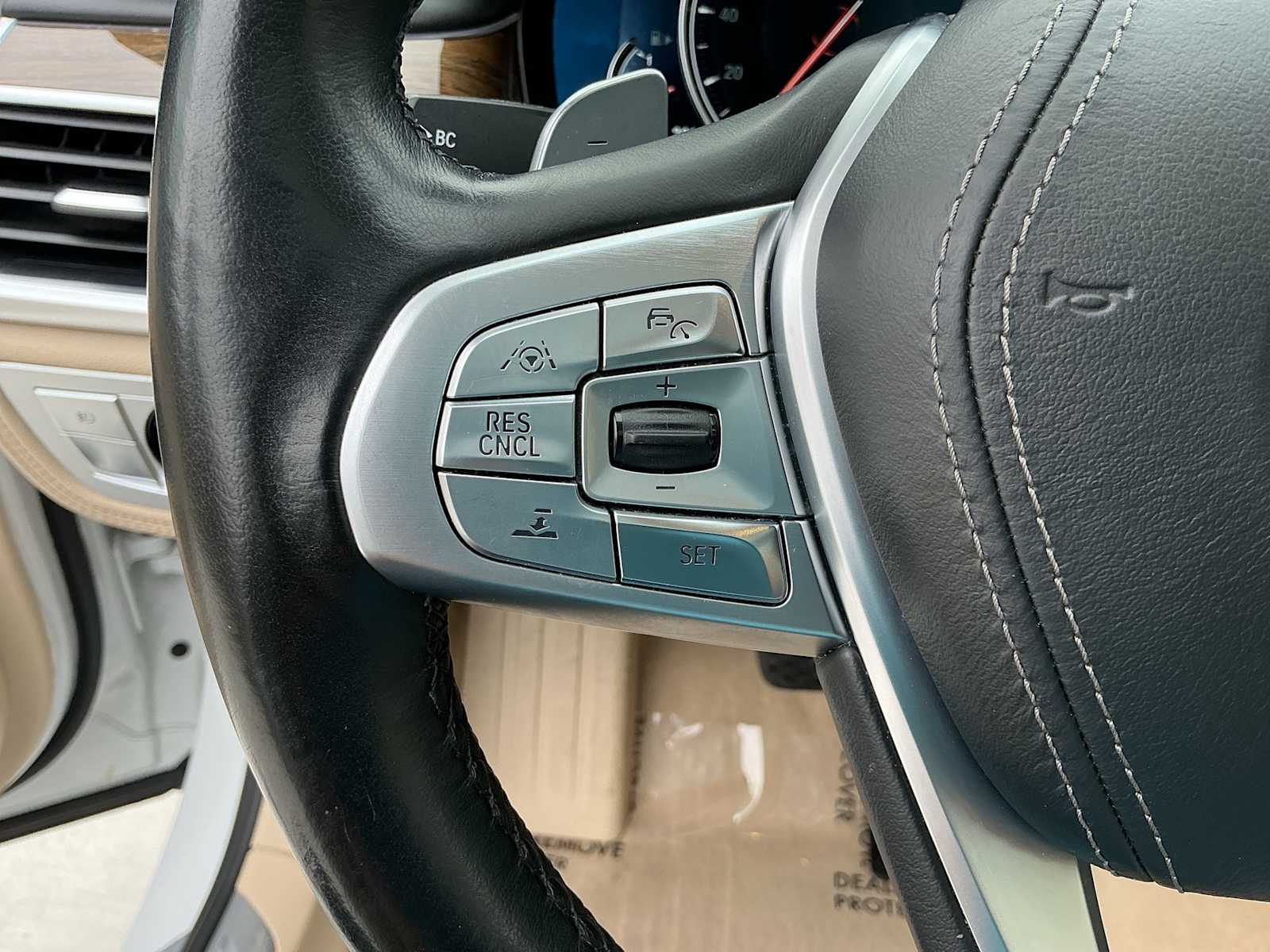 Thumbnail: 2018 BMW 7 Series - 26