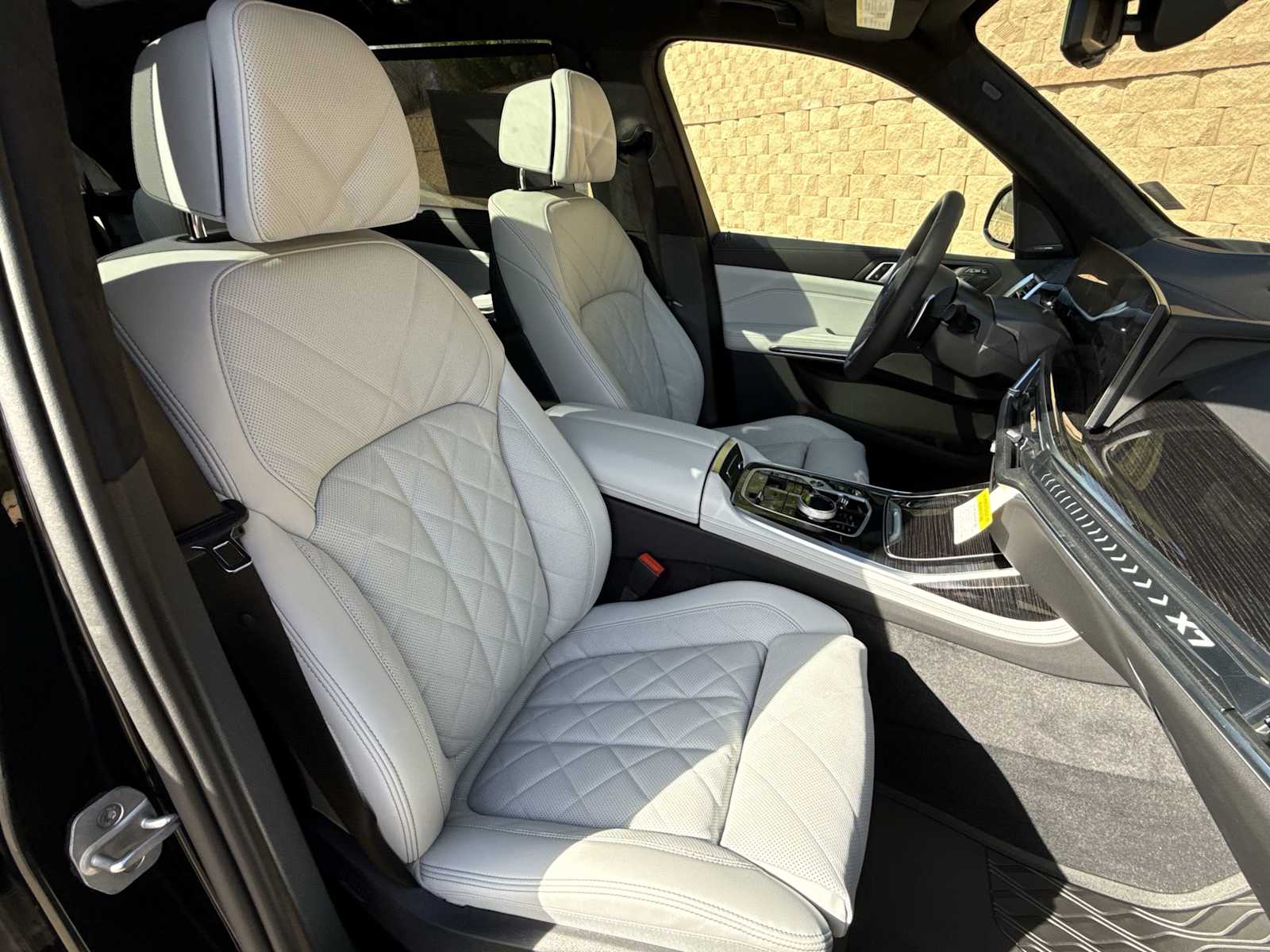 2026 BMW X7 40i - Photo 24
