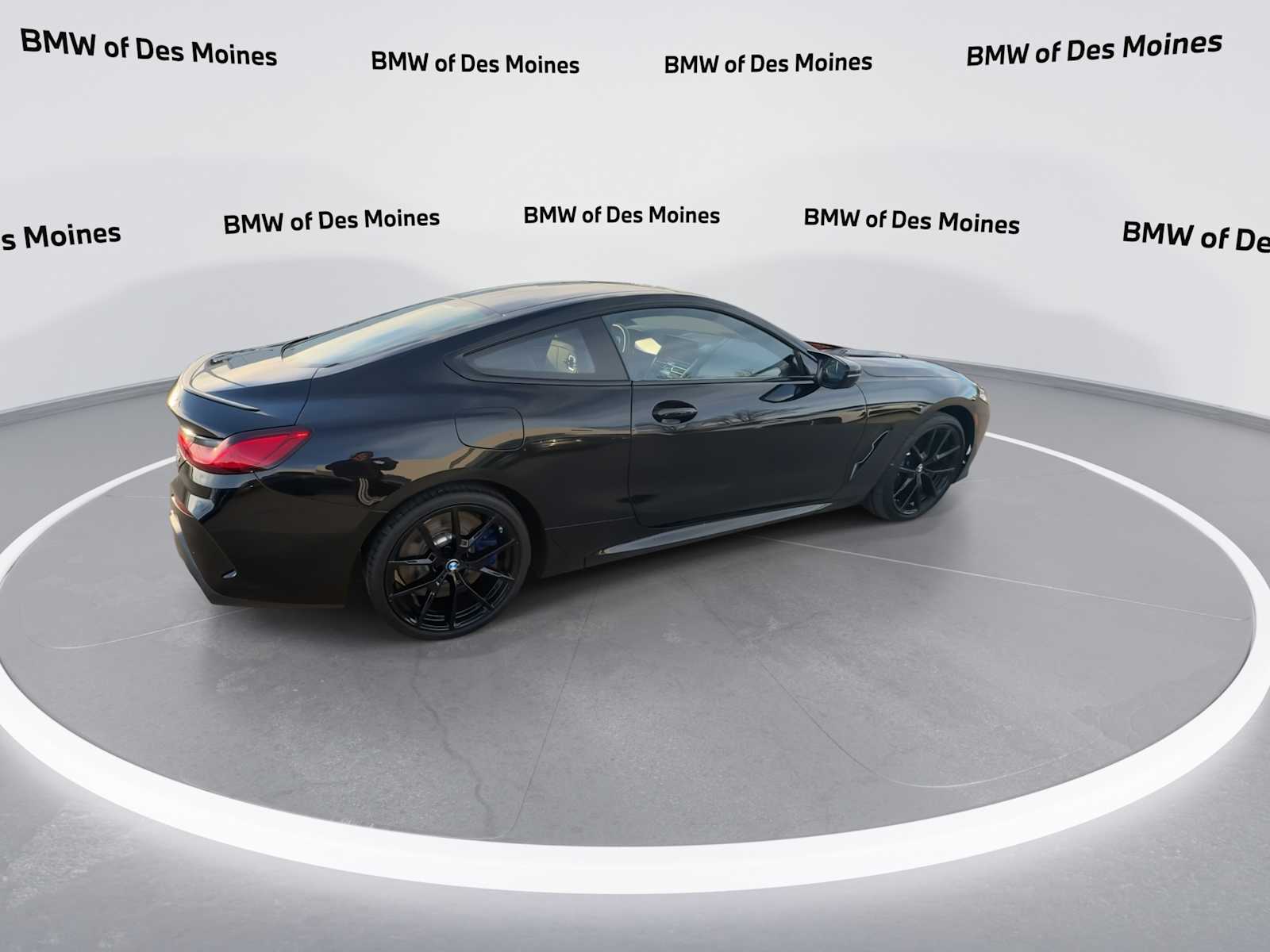 Thumbnail: 2025 BMW 8 Series - 8