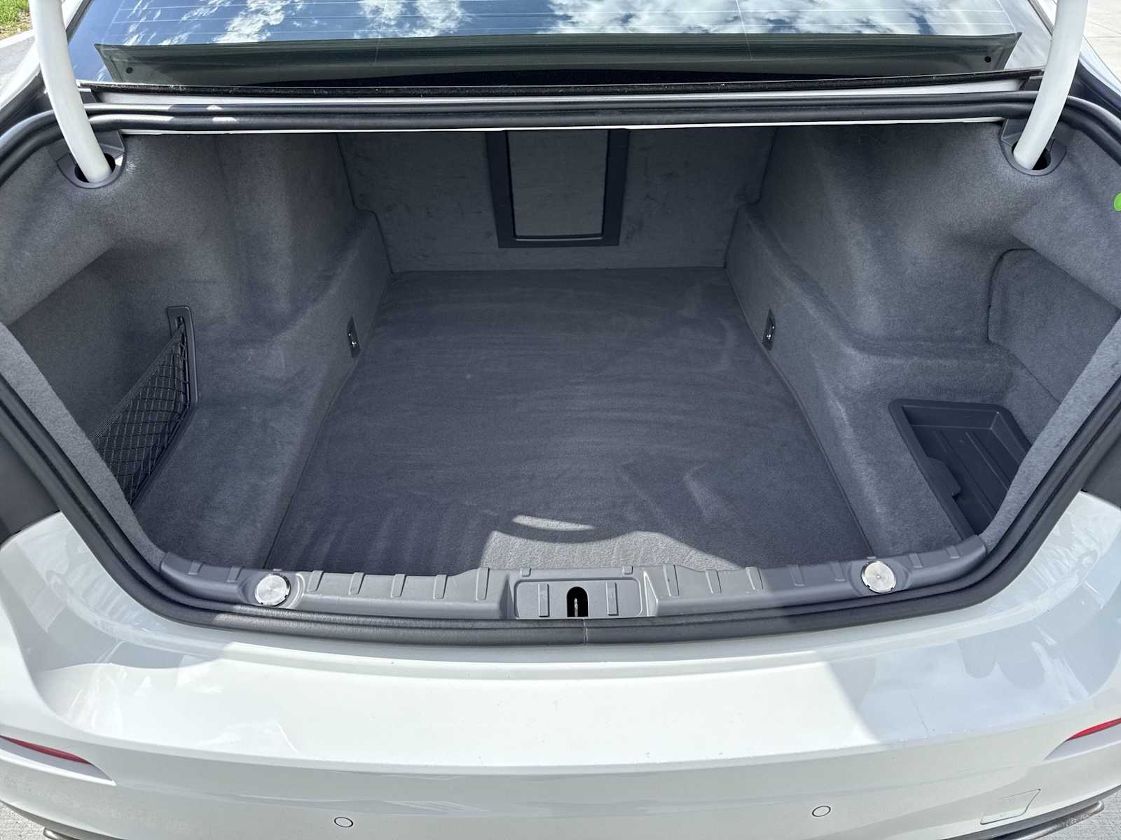 Thumbnail: 2015 BMW 7 Series - 36