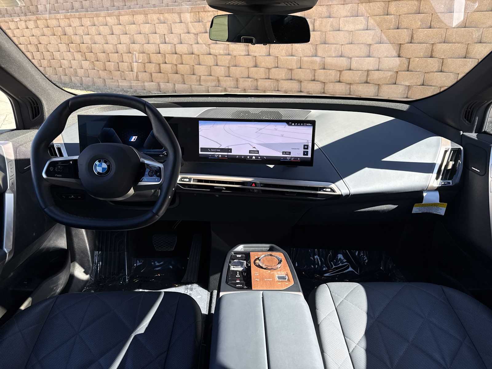 Thumbnail: 2026 BMW iX - 15