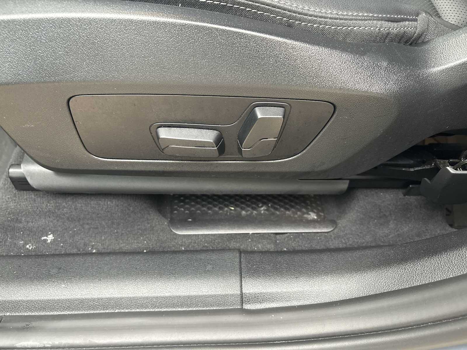 Thumbnail: 2023 BMW X1 - 17