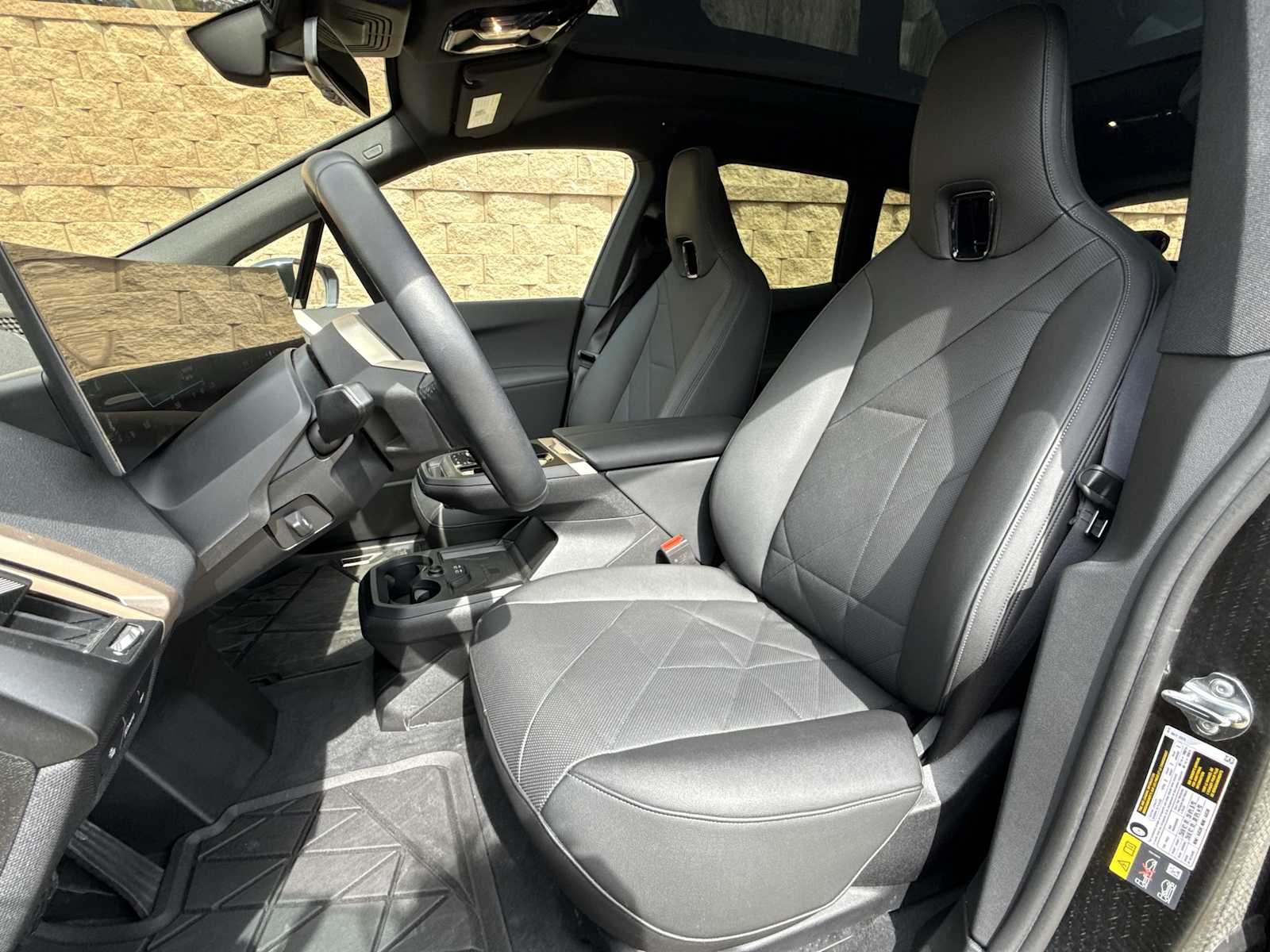 Thumbnail: 2026 BMW iX - 16