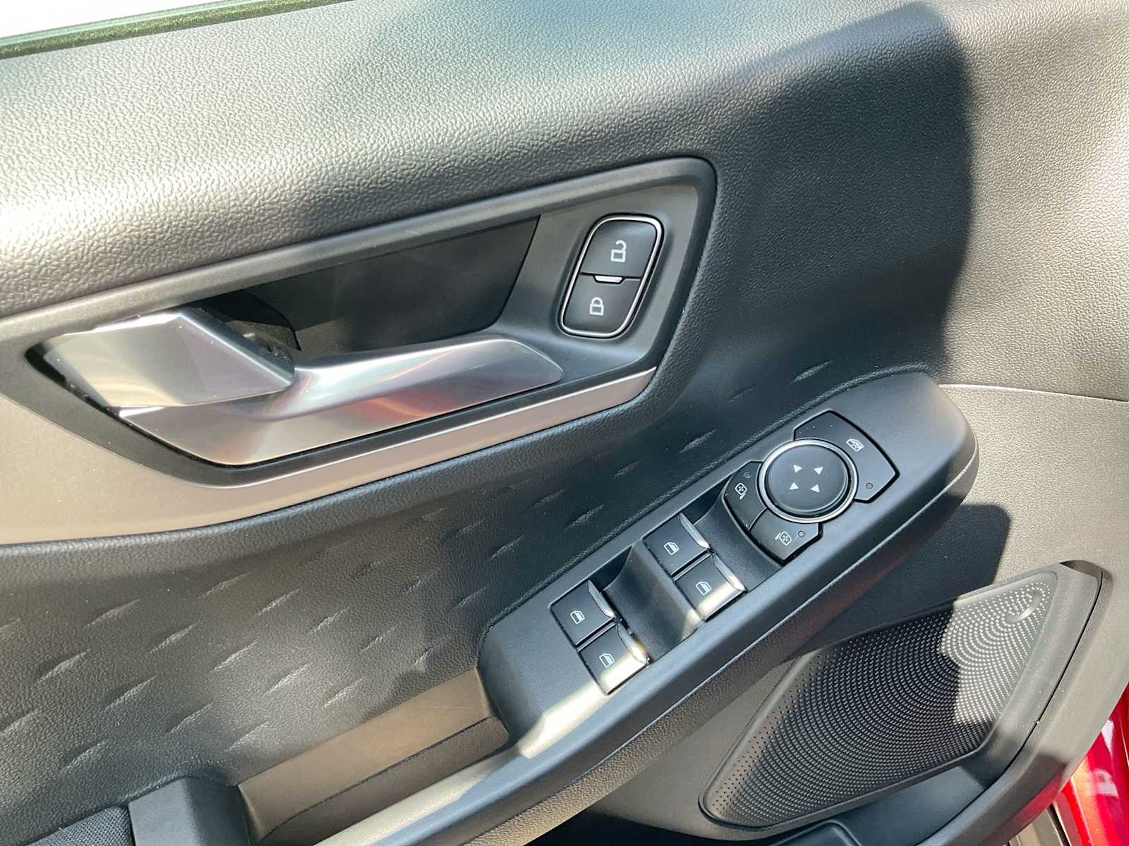 Thumbnail: 2020 Ford Escape - 18